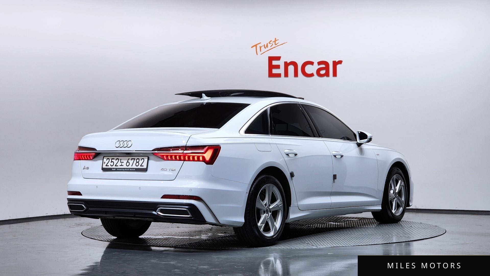 Audi A6 (C8) 2021 — миниатюра 2