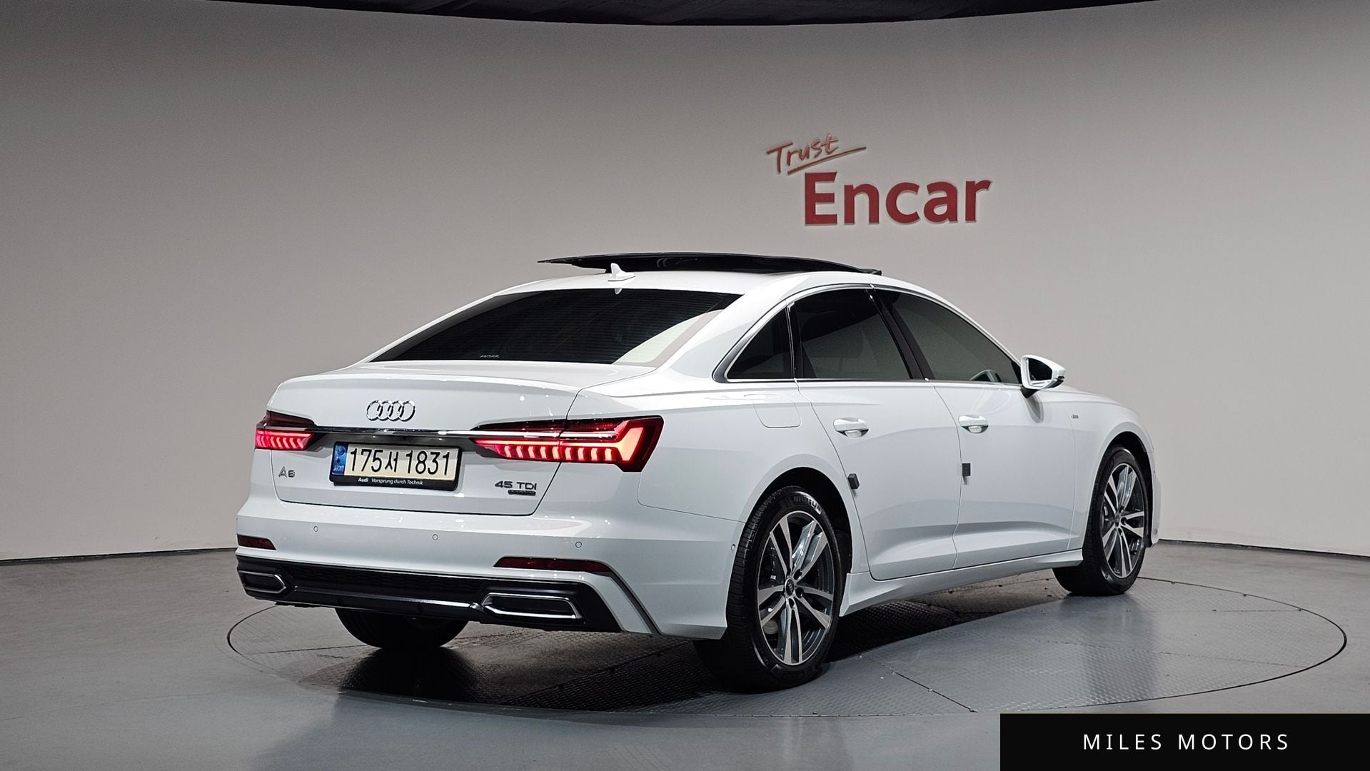 Audi A6 (C8) 2021 — фото 1 из 12