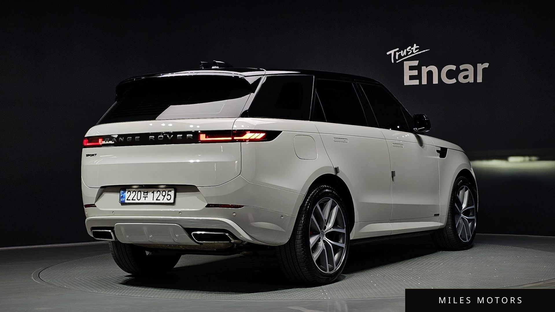 Land Rover Range Rover Sport 2024 — миниатюра 2