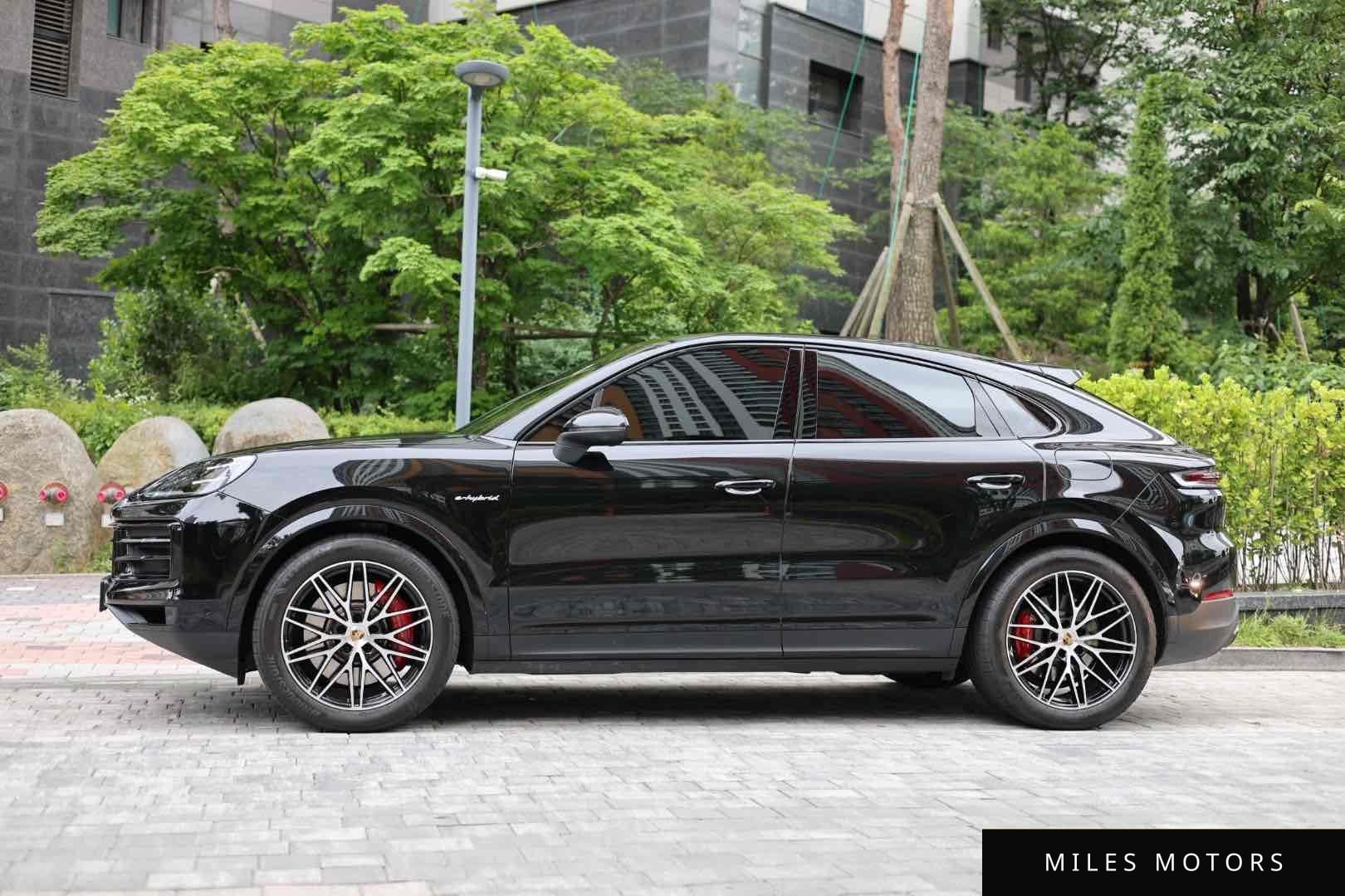 Porsche Cayenne 2025 — миниатюра 4