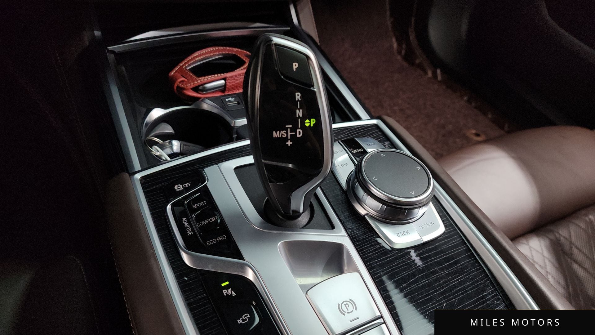 BMW 7 Series (G11) 2020 — миниатюра 12