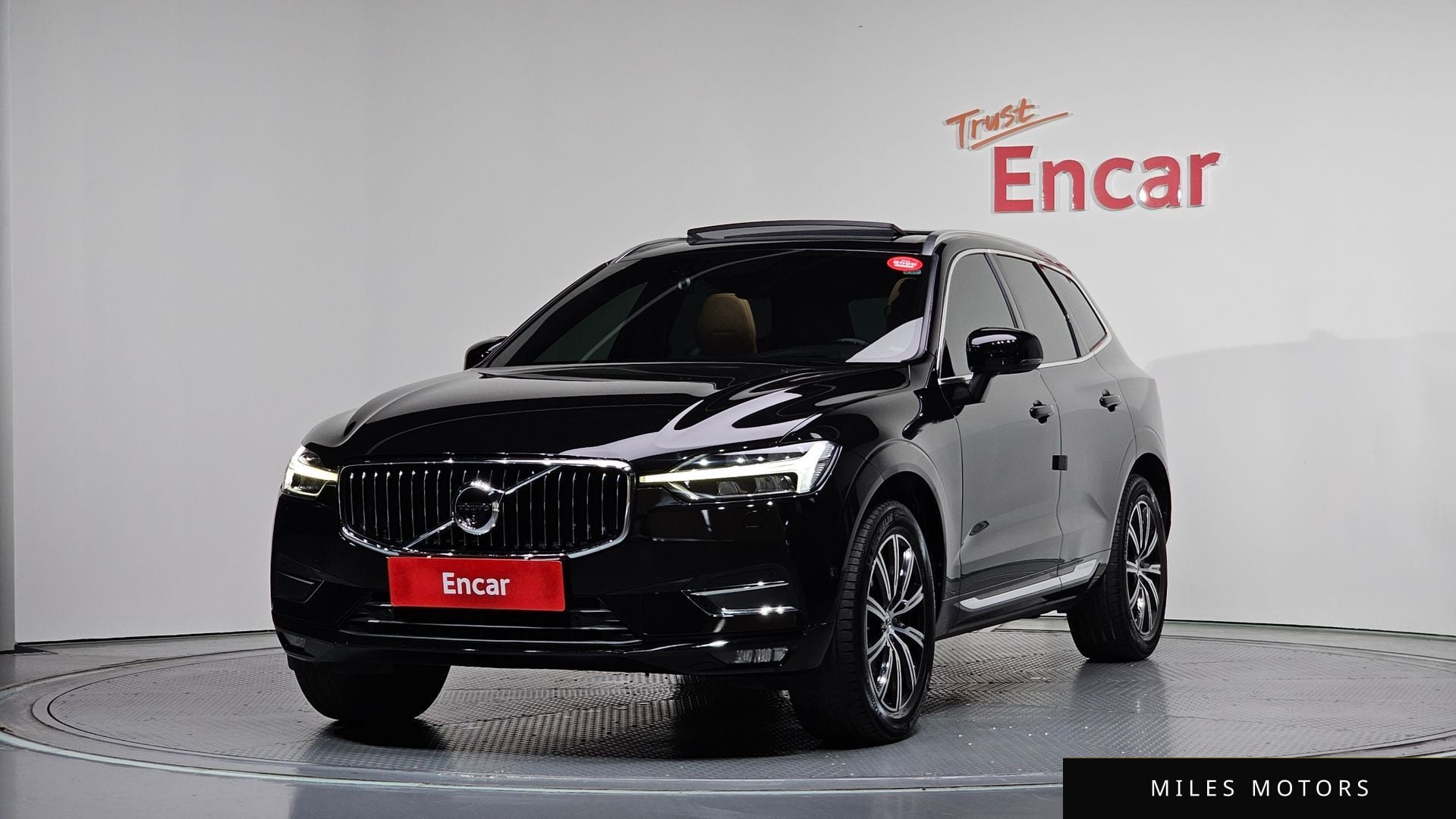 Volvo XC60 2020 — фото 1 из 12