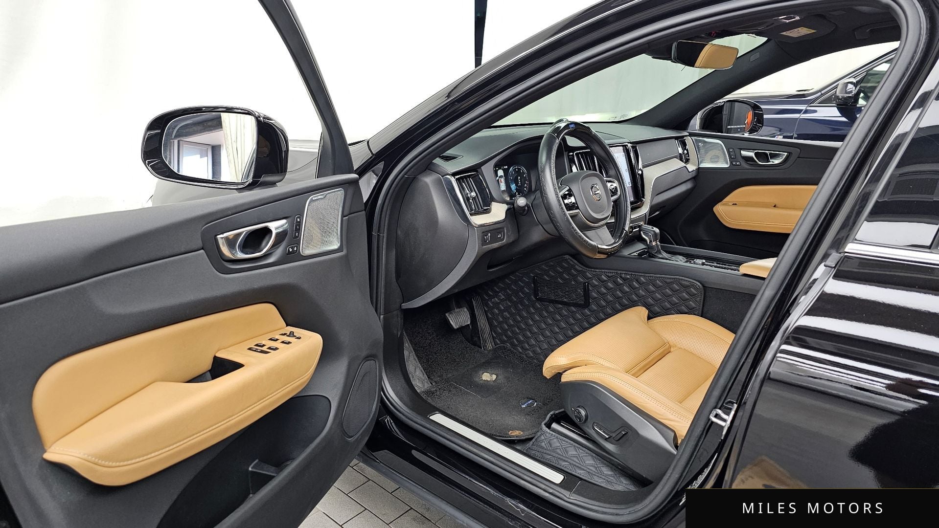 Volvo XC60 2020 — миниатюра 10