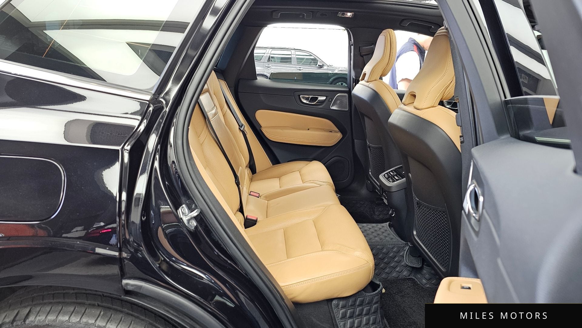 Volvo XC60 2020 — миниатюра 12