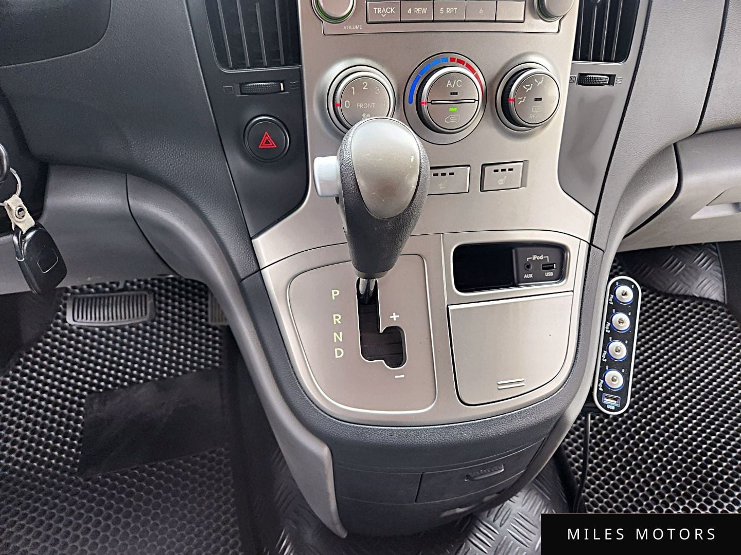 Hyundai Starex 2012 — миниатюра 9