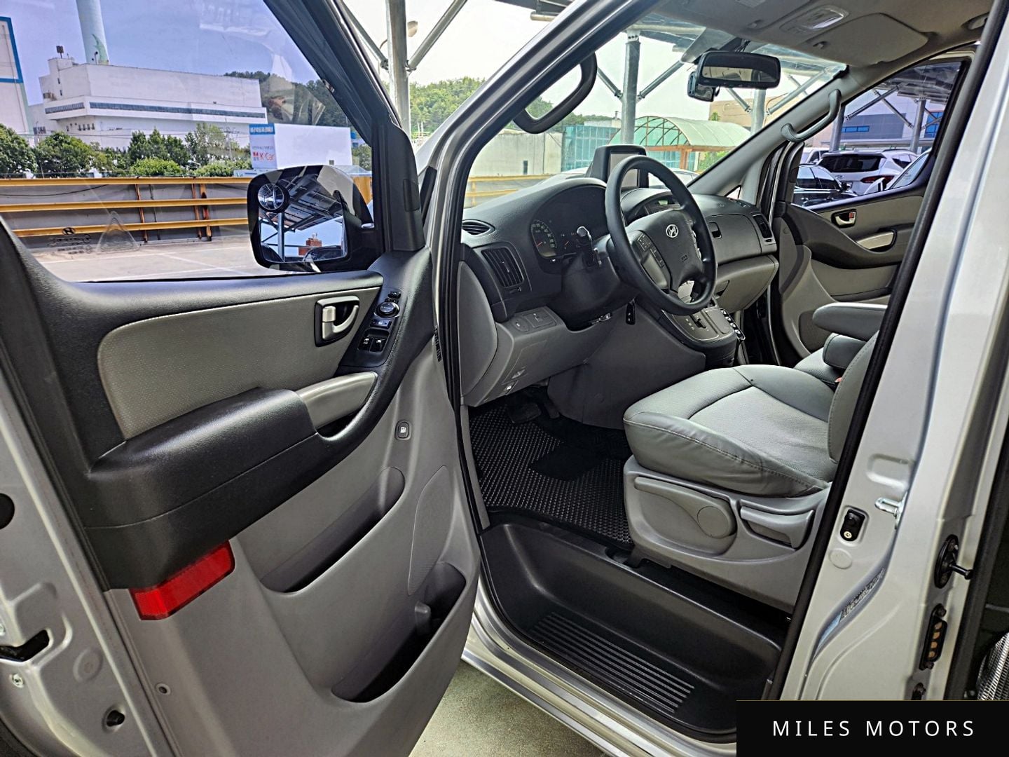 Hyundai Starex 2012 — миниатюра 11