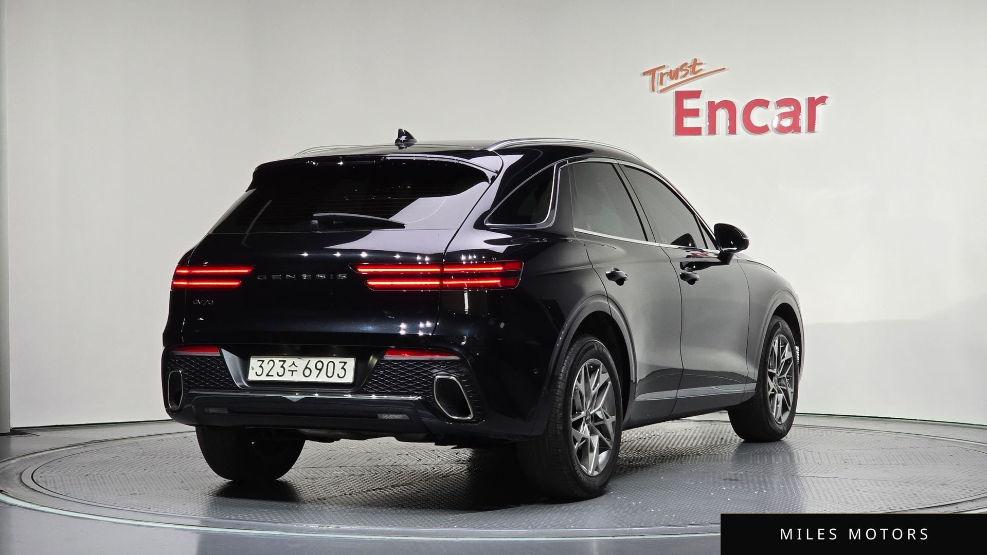 Genesis GV70 2022 — миниатюра 2