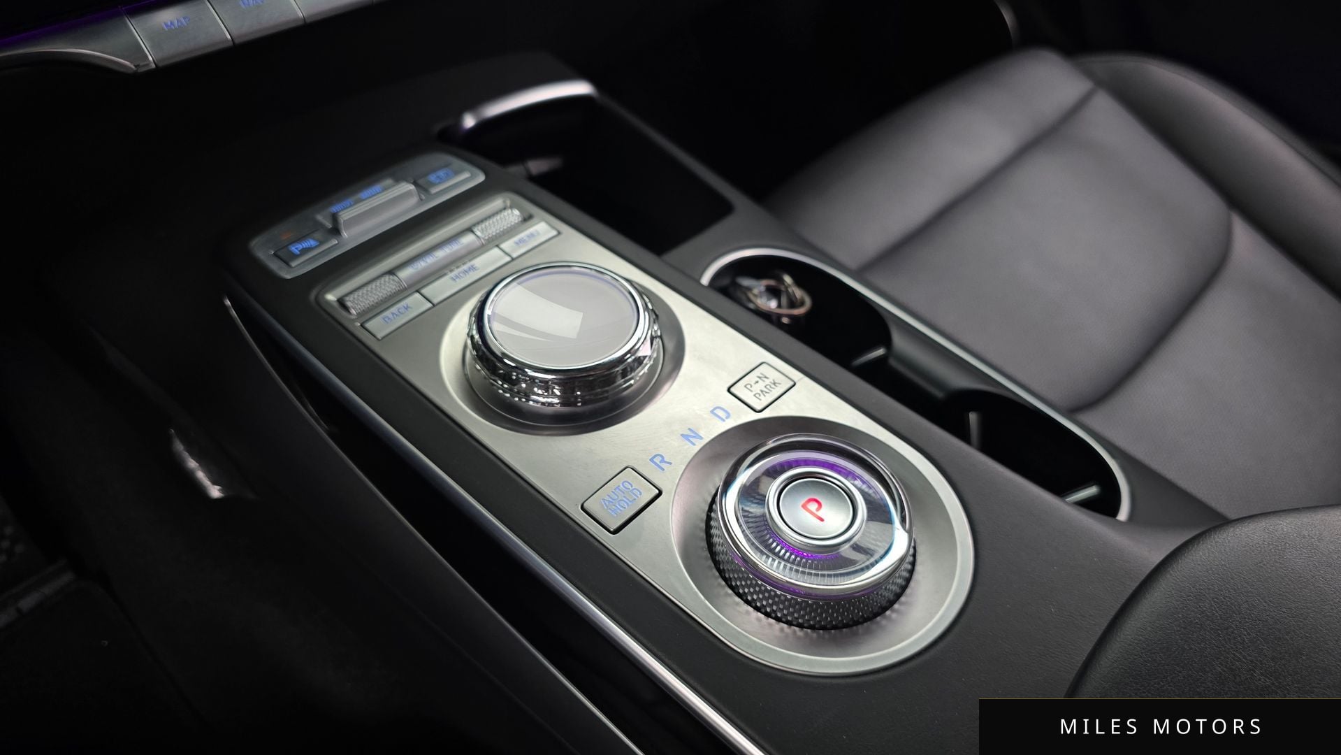 Genesis GV70 2022 — миниатюра 12