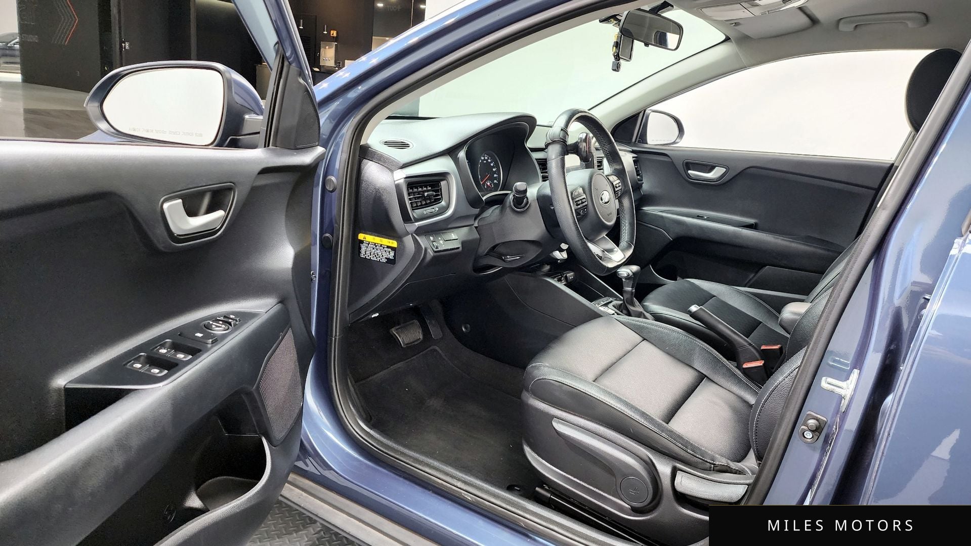 Kia Stonic 2018 — миниатюра 10