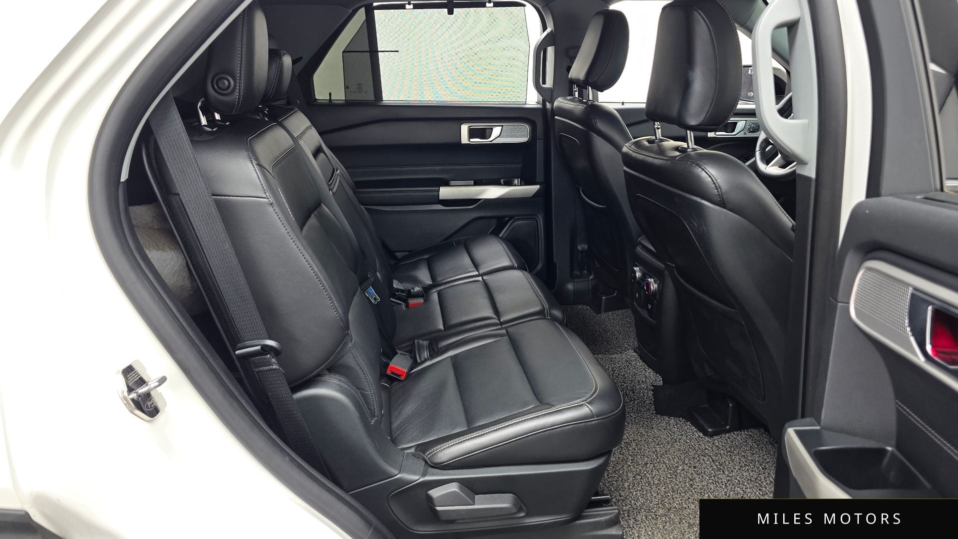 Ford Explorer 2020 — миниатюра 12
