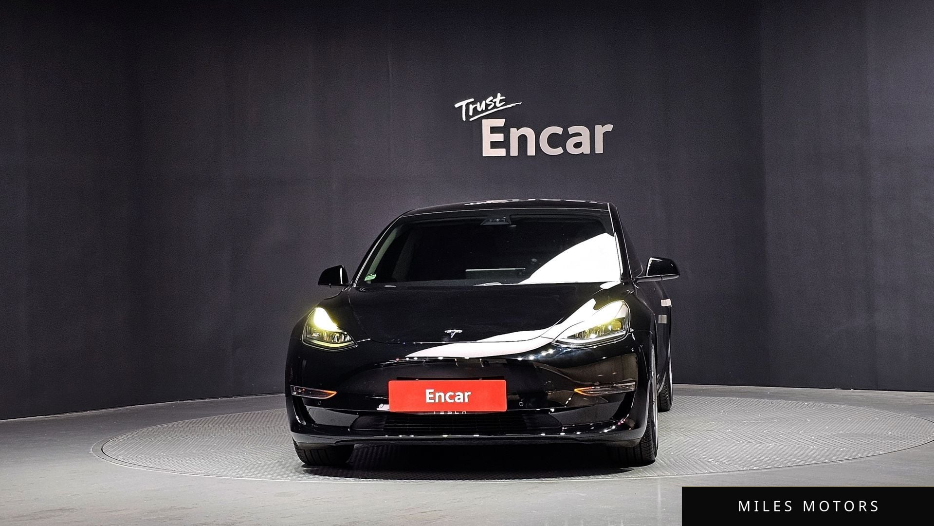 Tesla Model 3 2021 — миниатюра 3