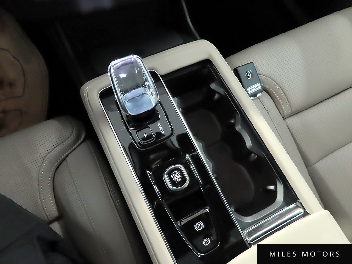 Volvo XC90 2026 — миниатюра 9