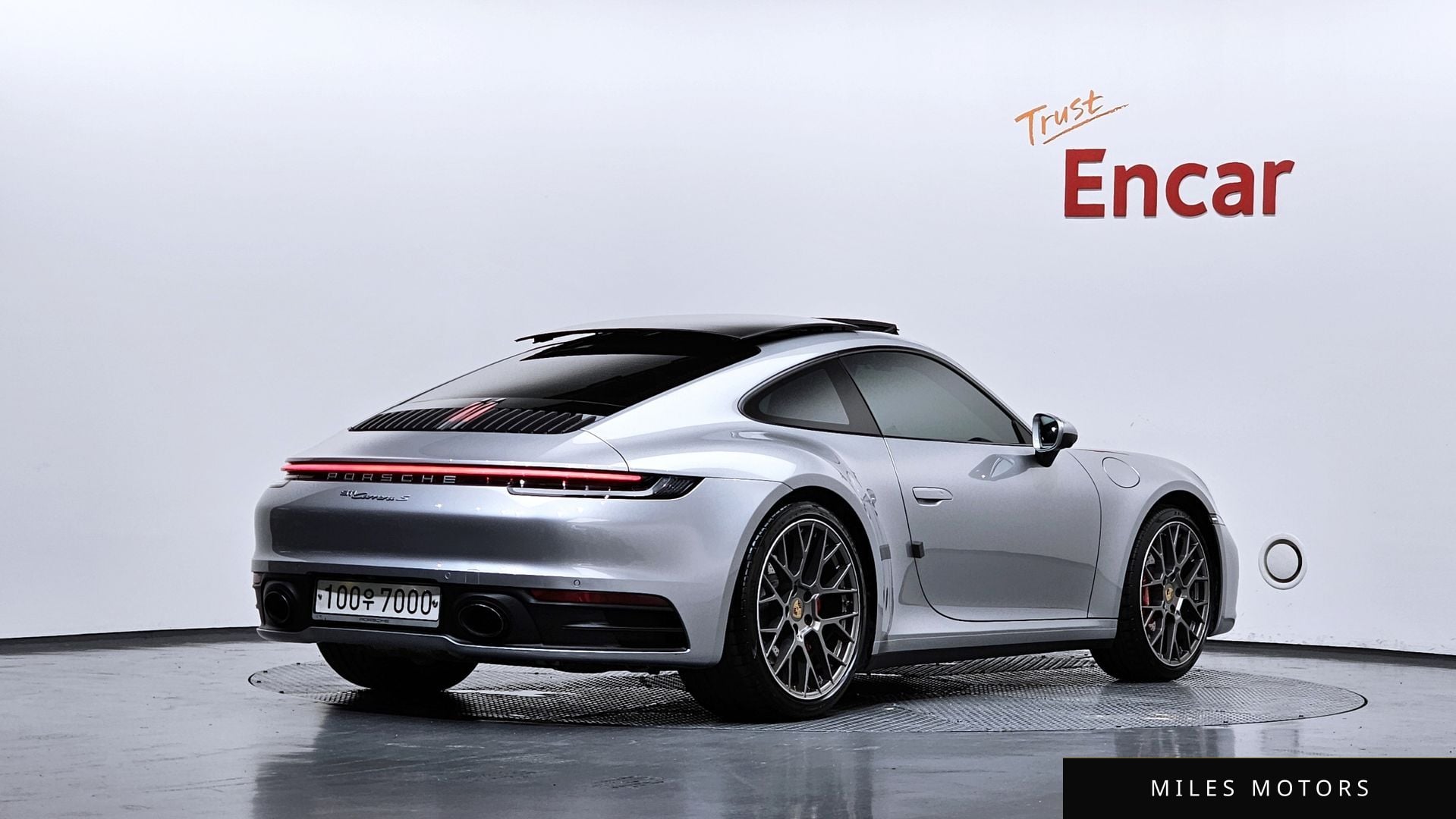 Porsche 911 (992) 2020 — миниатюра 2