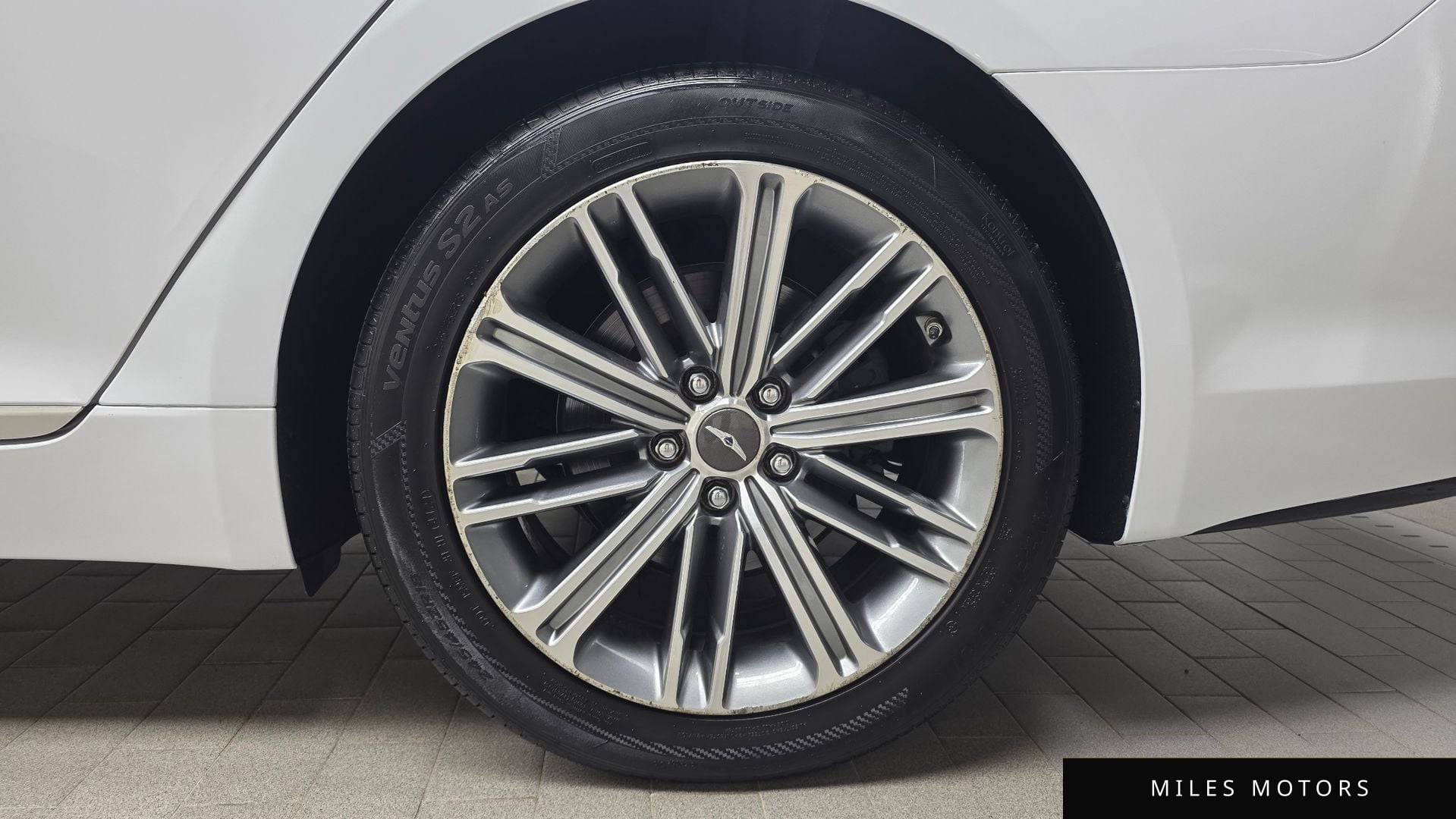 Genesis G80 2017 — миниатюра 7