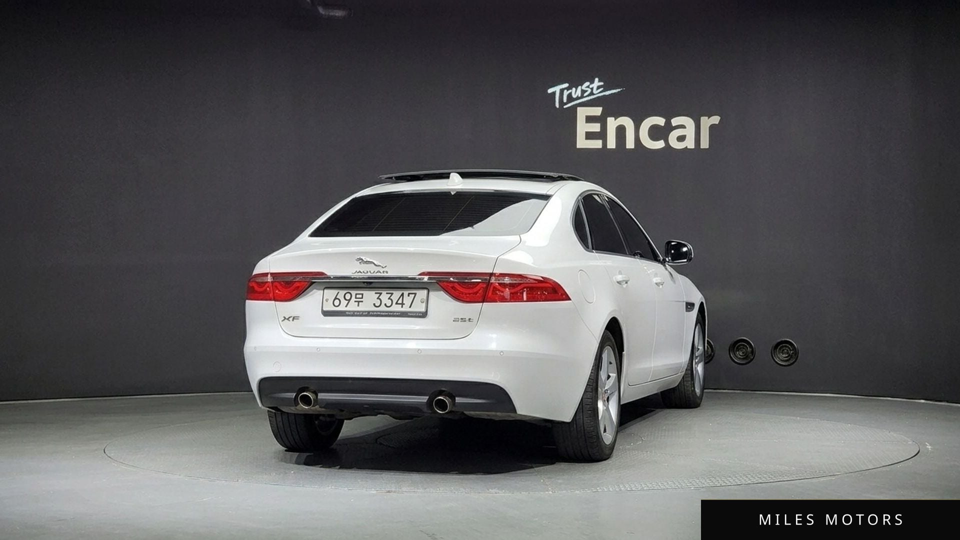 Jaguar XF (X260) 2018 — миниатюра 4