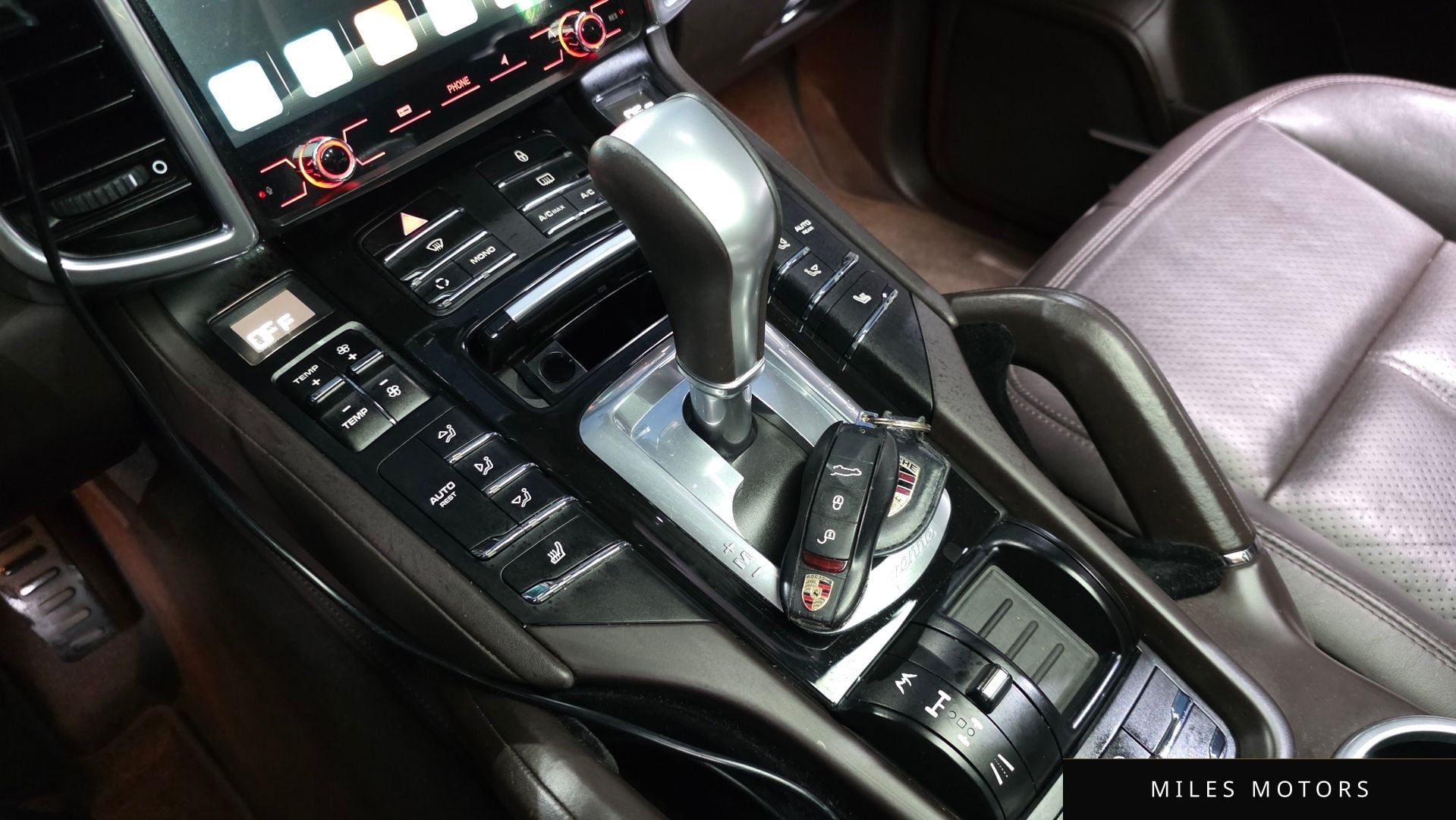 Porsche Cayenne 2012 — миниатюра 9