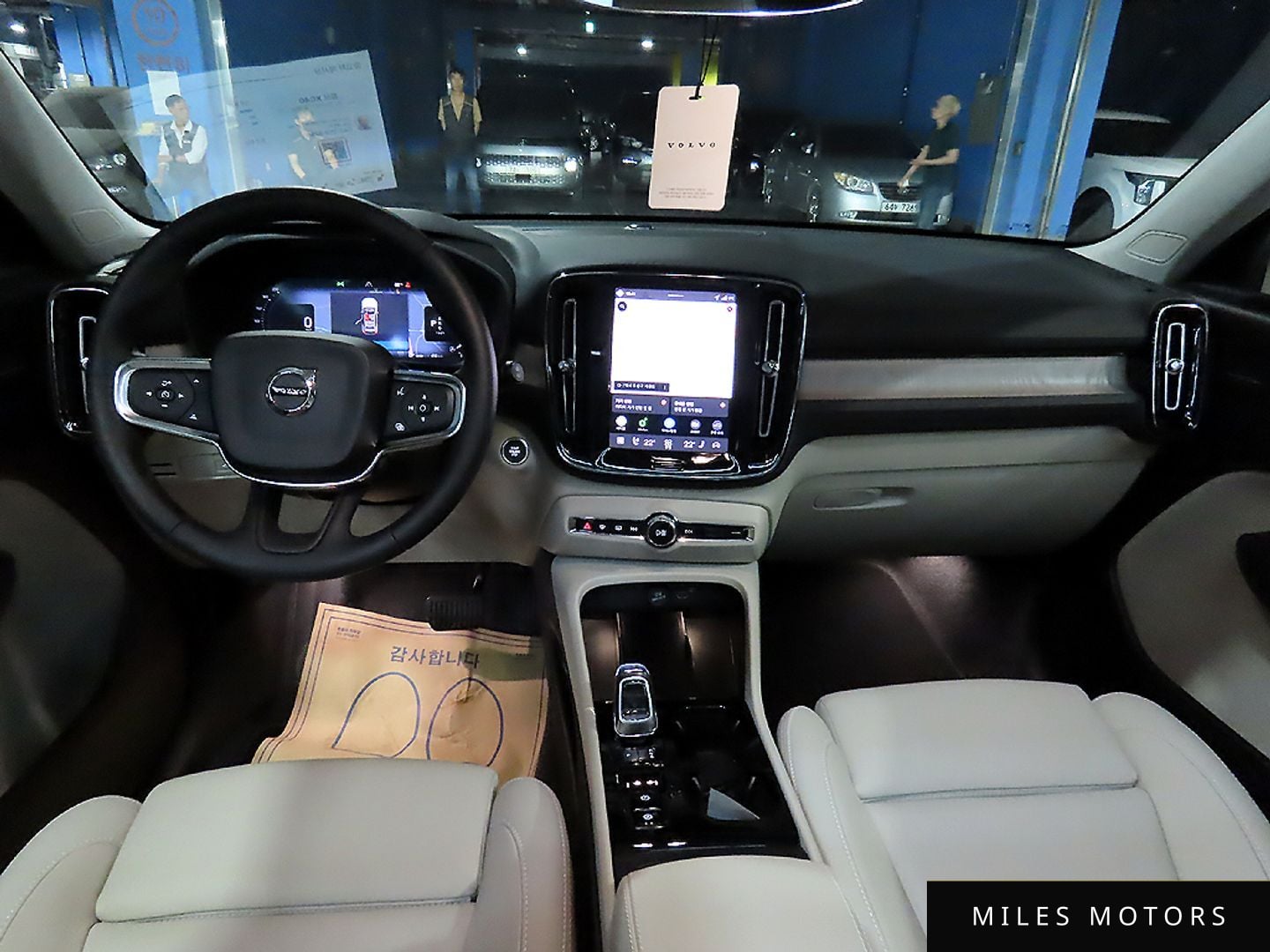 Volvo XC40 2026 — миниатюра 7