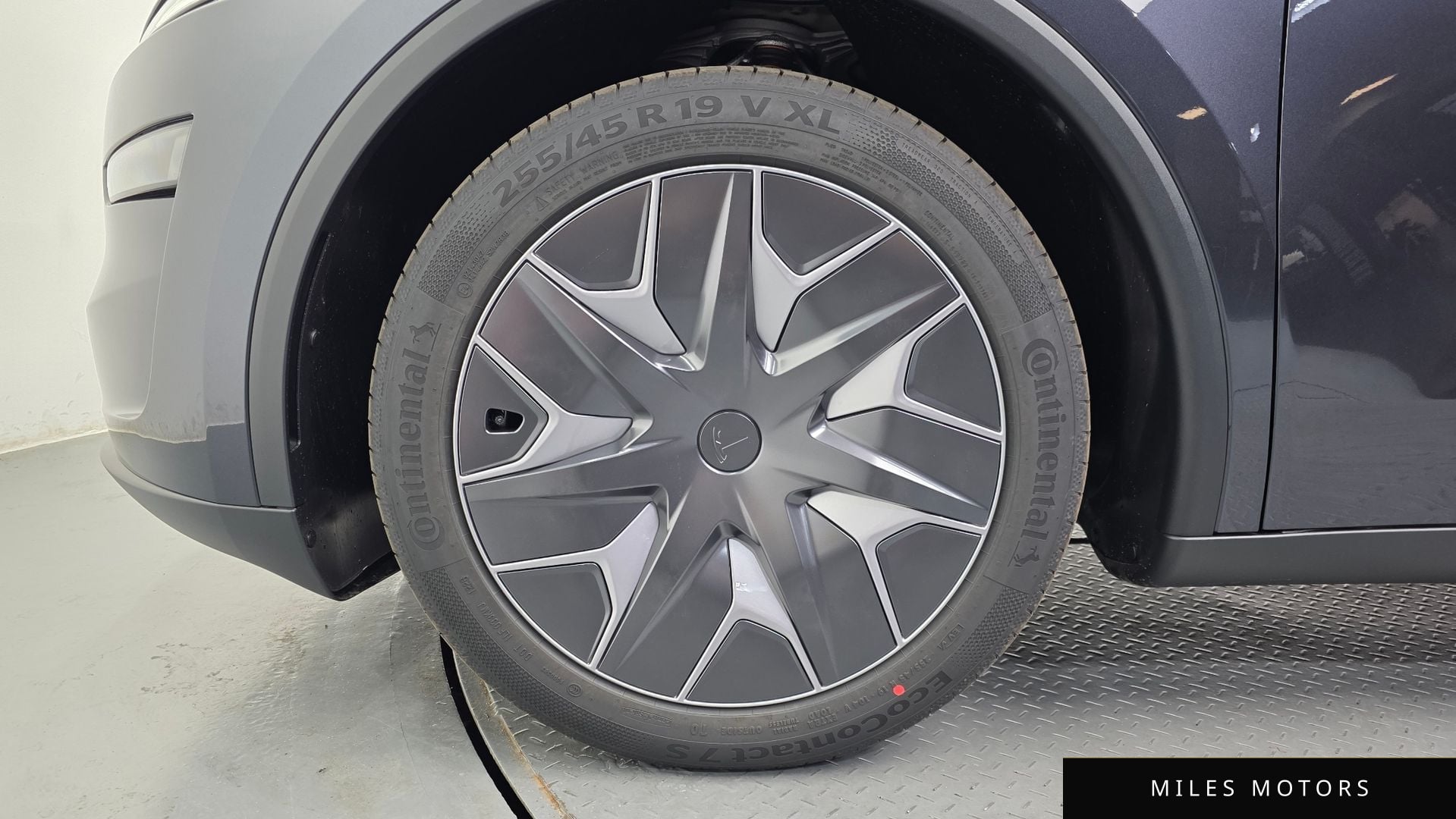 Tesla Model Y 2026 — миниатюра 5