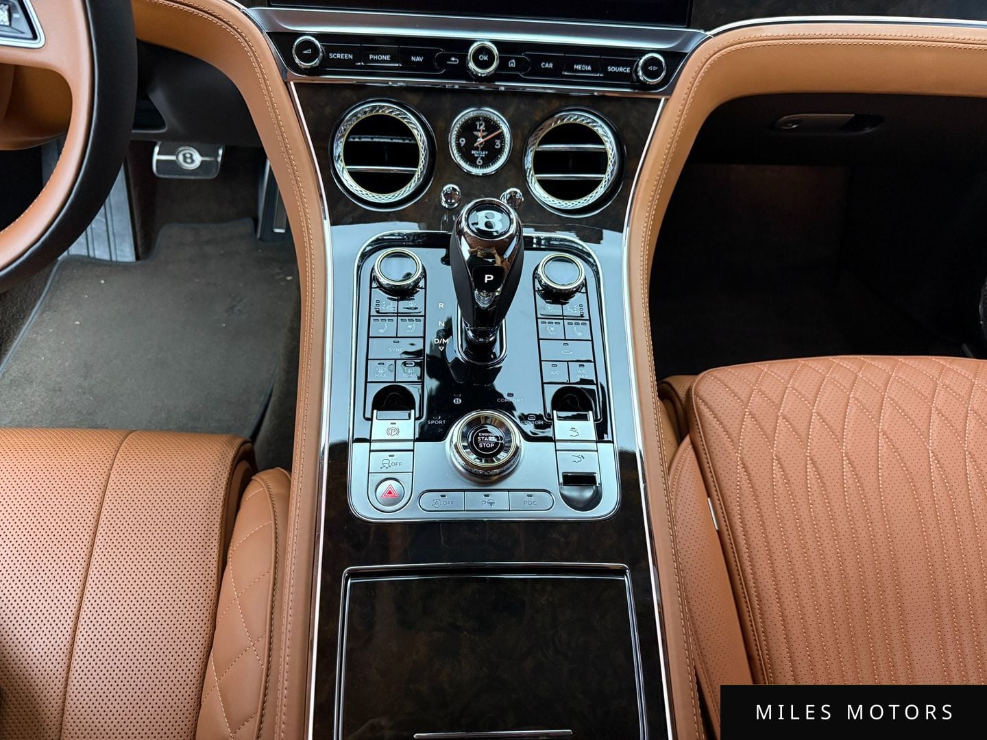 Bentley Continental GT 2021 — миниатюра 9