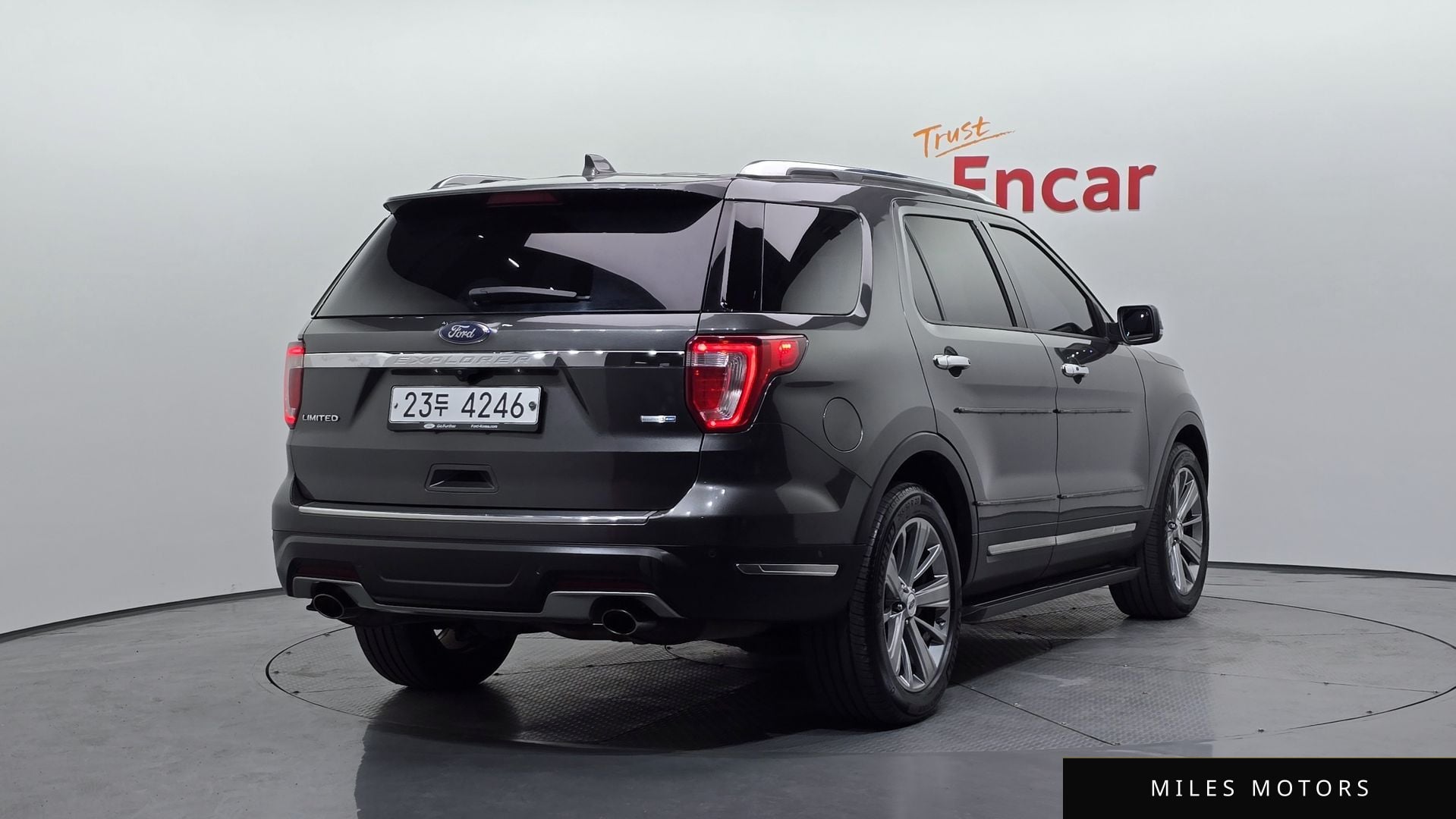 Ford Explorer 2018 — миниатюра 2