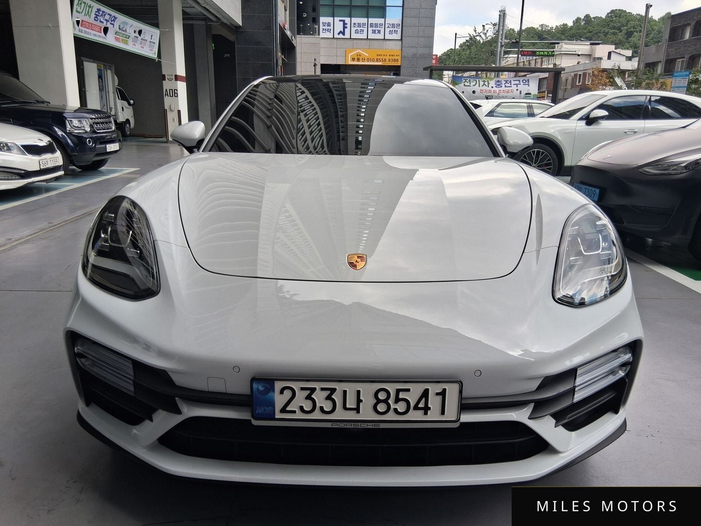 Porsche Panamera 2023 — миниатюра 2