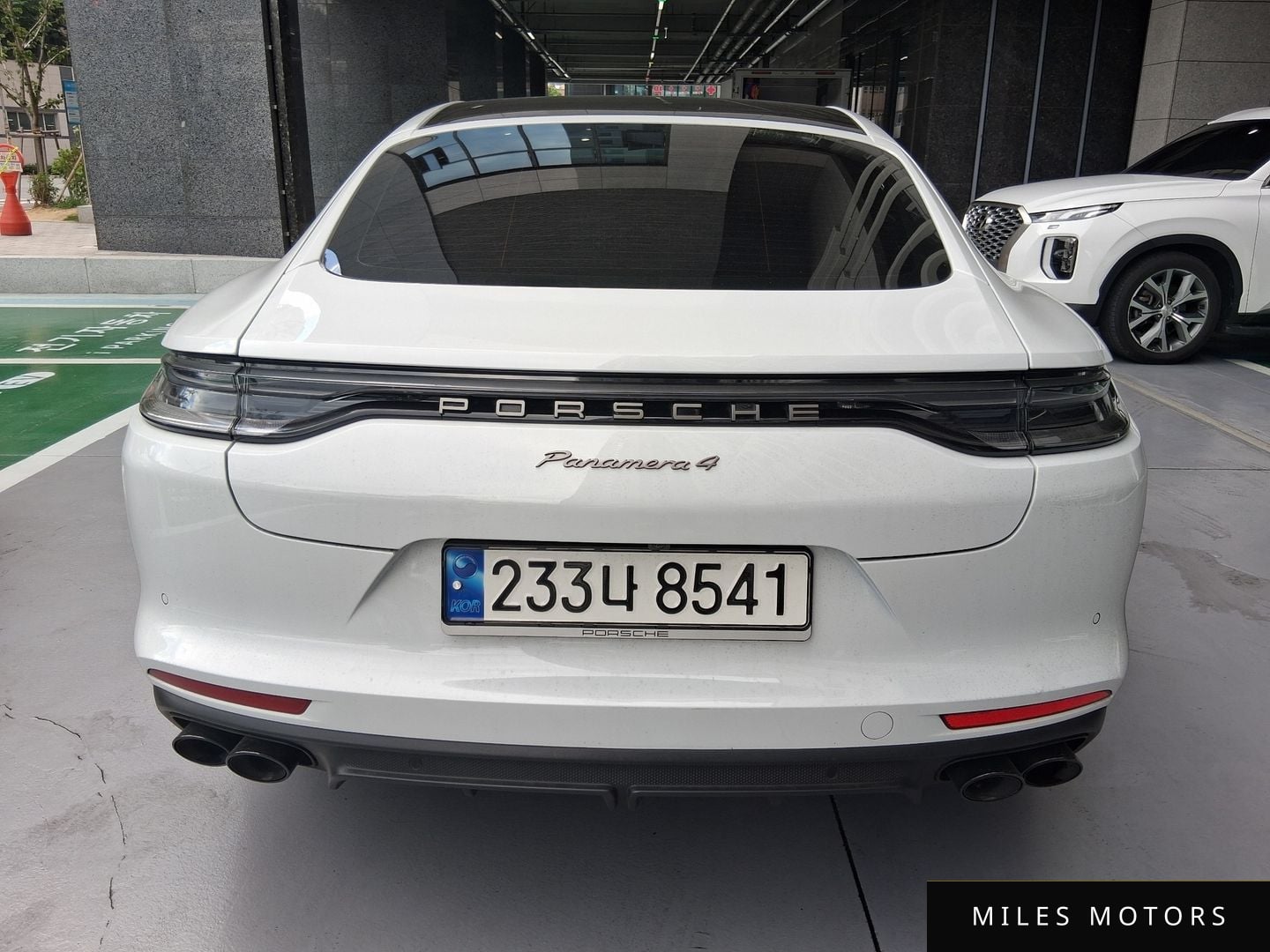 Porsche Panamera 2023 — миниатюра 5