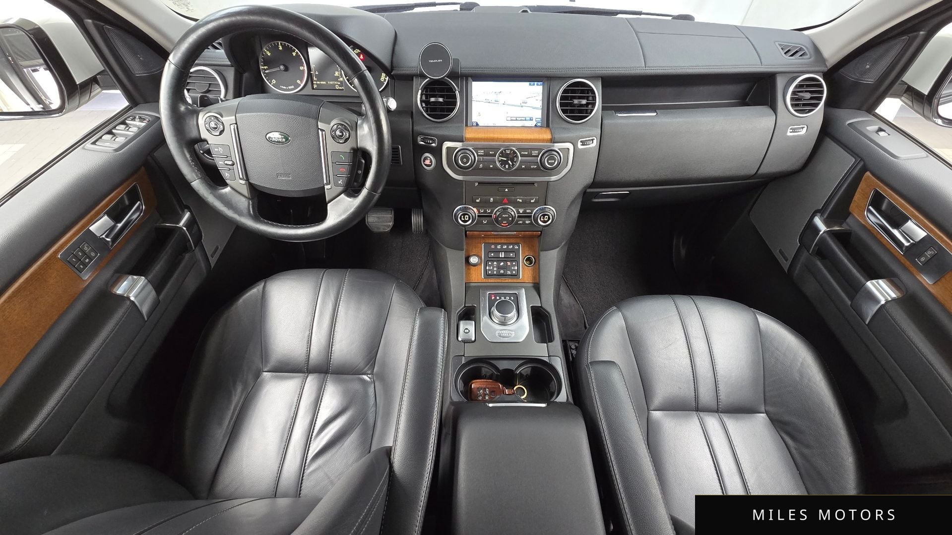 Land Rover Discovery 2016 — миниатюра 7