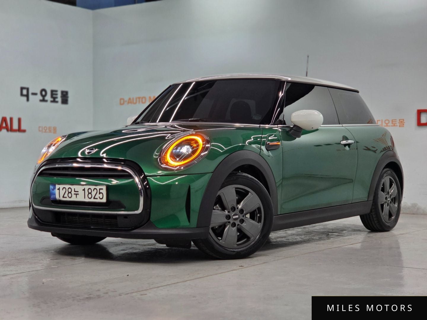 MINI Cooper 2022 — фото 1 из 12