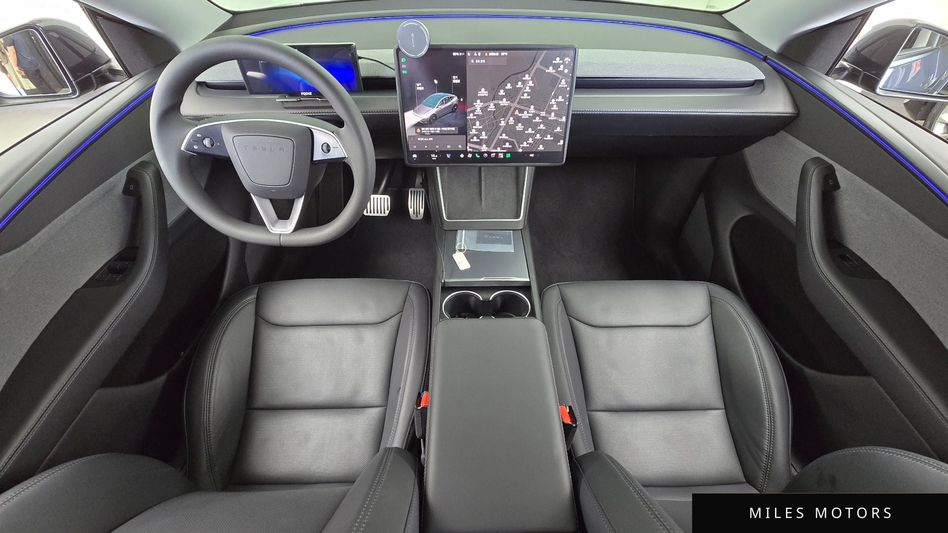 Tesla Model Y 2025 — миниатюра 10