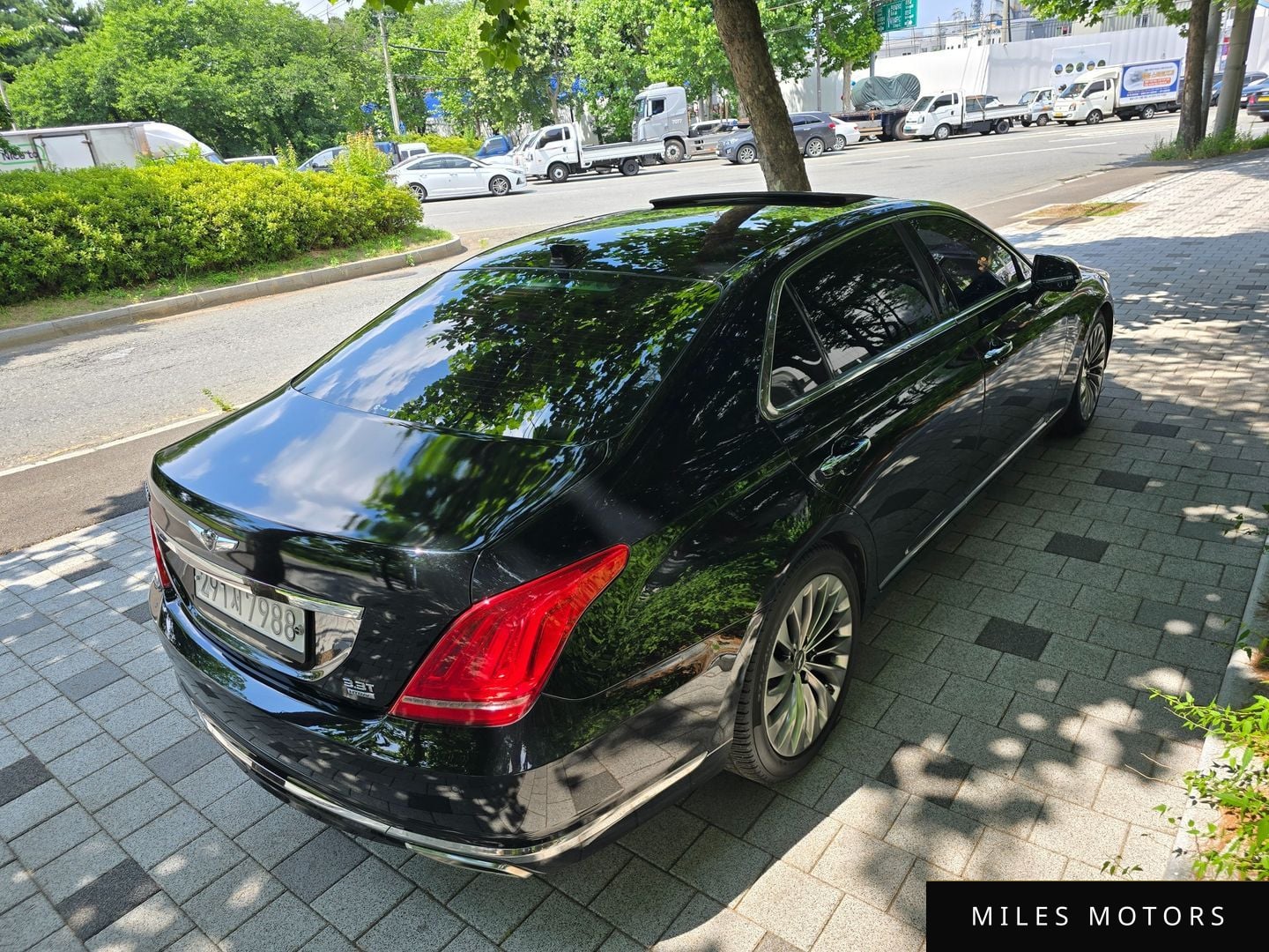 Genesis EQ900 2017 — миниатюра 3