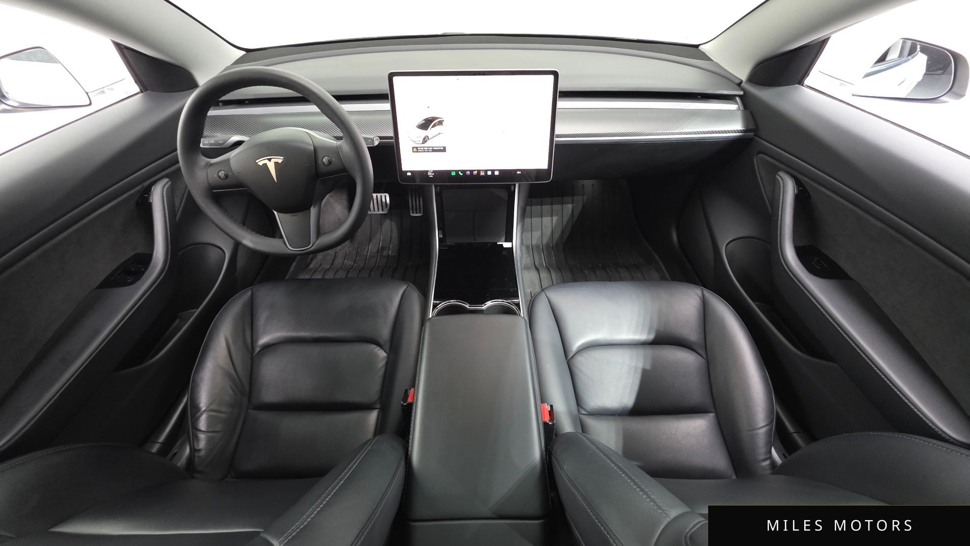 Tesla Model 3 2020 — миниатюра 10