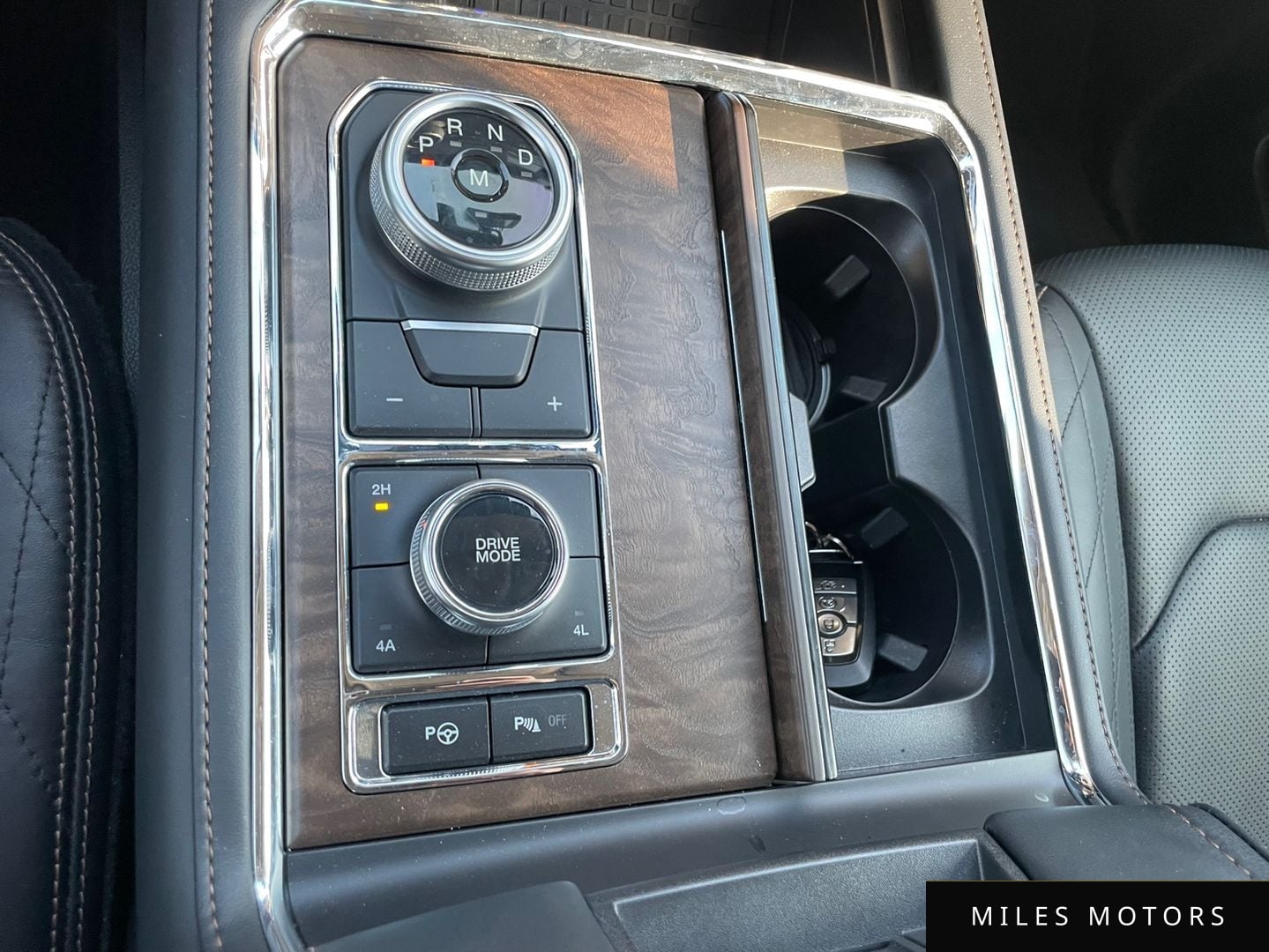 Ford Expedition 2021 — миниатюра 12