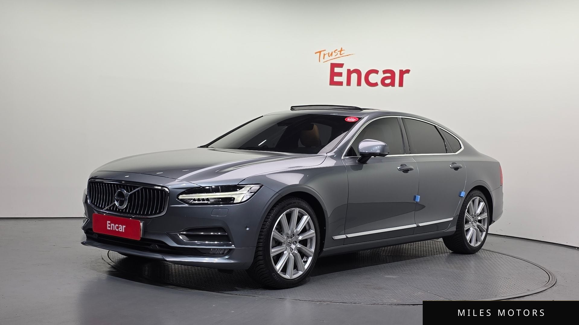 Volvo S90 2018 — фото 1 из 12