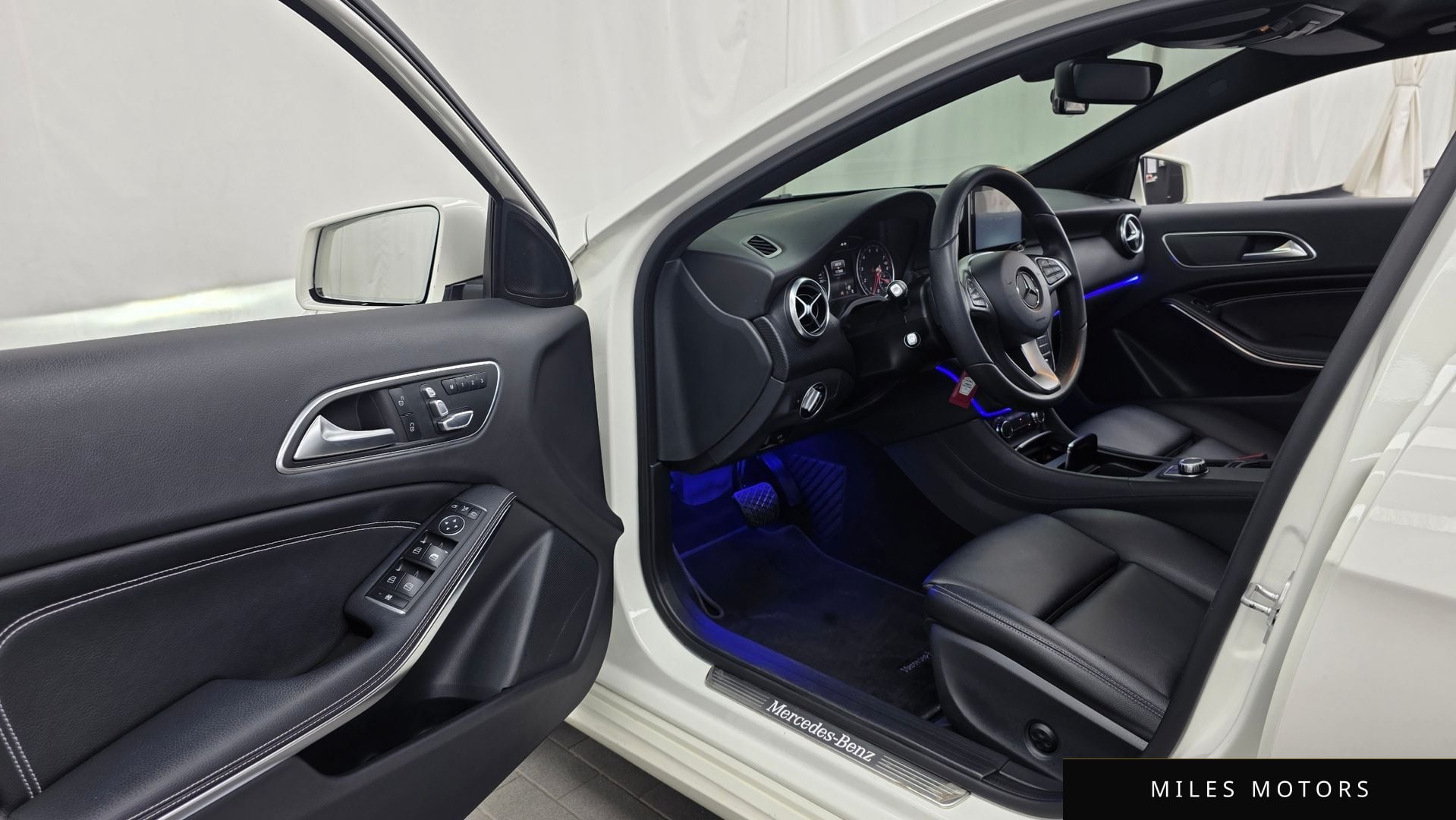 Mercedes-Benz A-Class W176 2016 — миниатюра 10