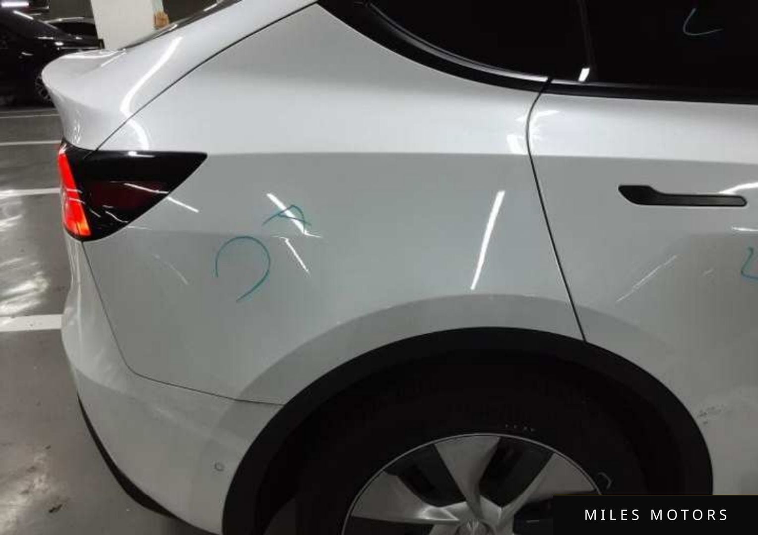 Tesla Model Y 2022 — миниатюра 12