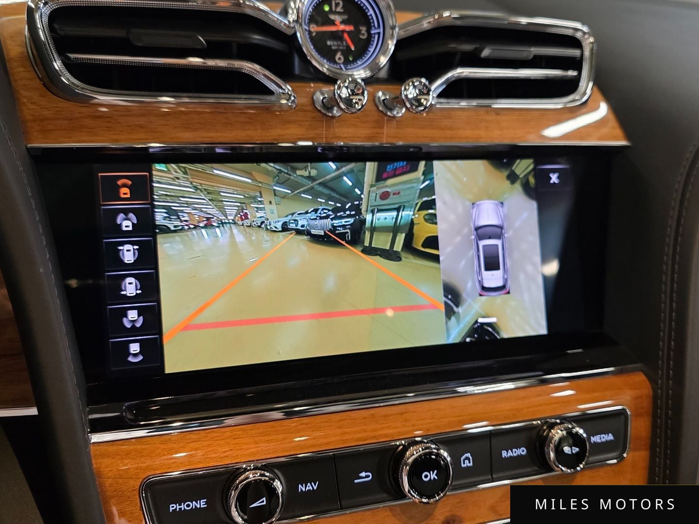 Bentley Bentayga 2021 — миниатюра 12