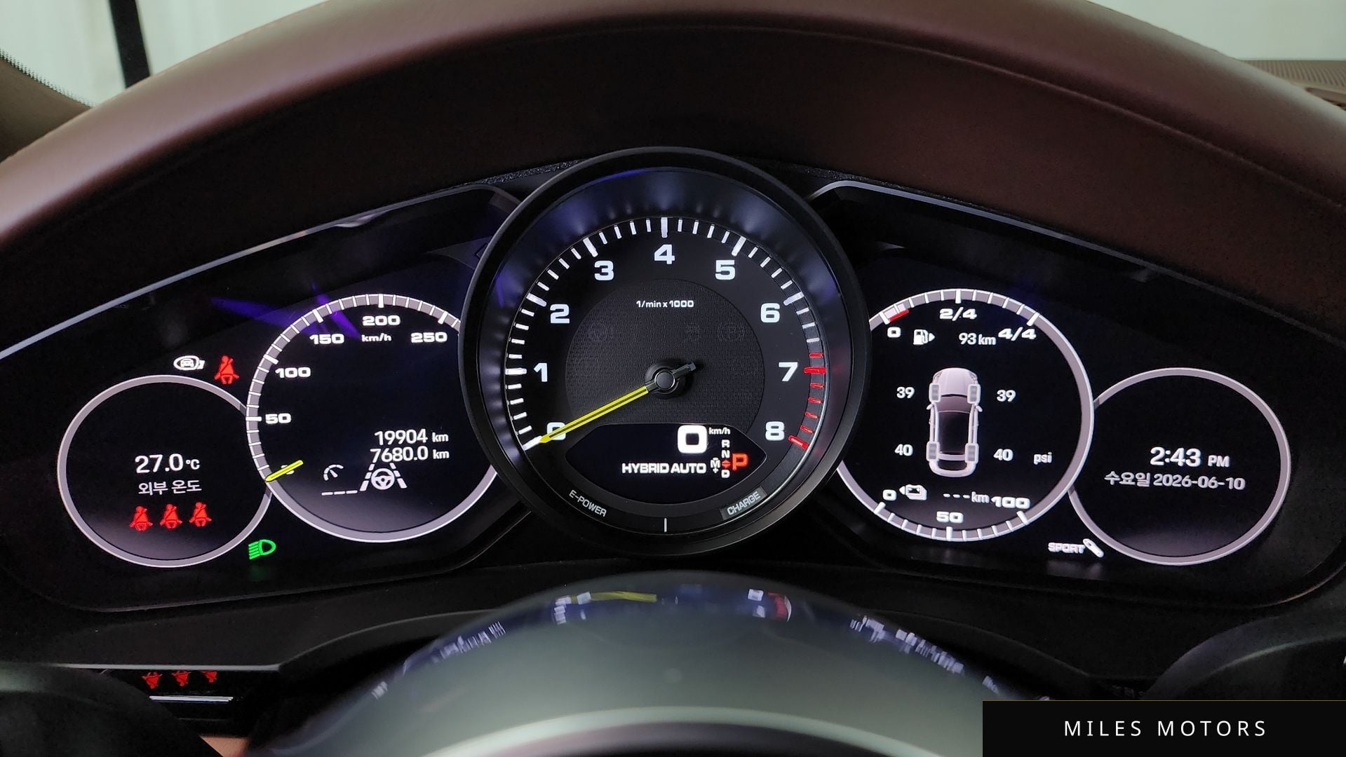 Porsche Cayenne 2023 — миниатюра 8