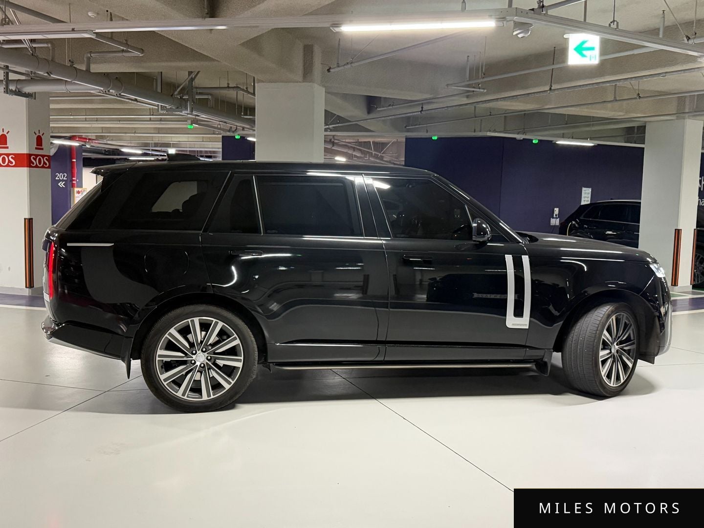 Land Rover Range Rover 2023 — миниатюра 6