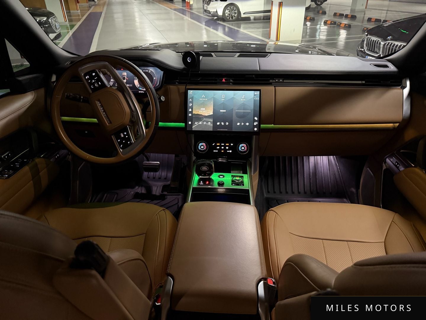 Land Rover Range Rover 2023 — миниатюра 10