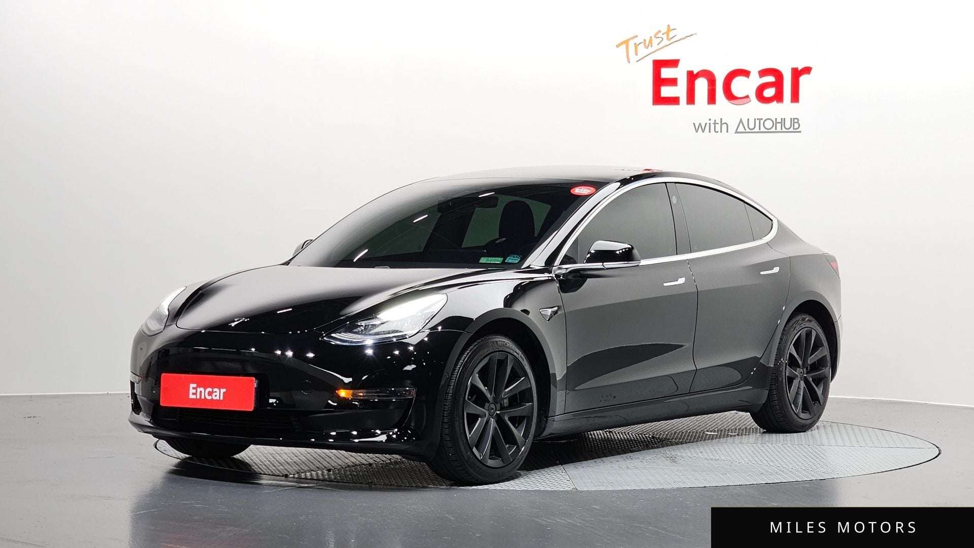 Tesla Model 3 2020 — фото 1 из 12