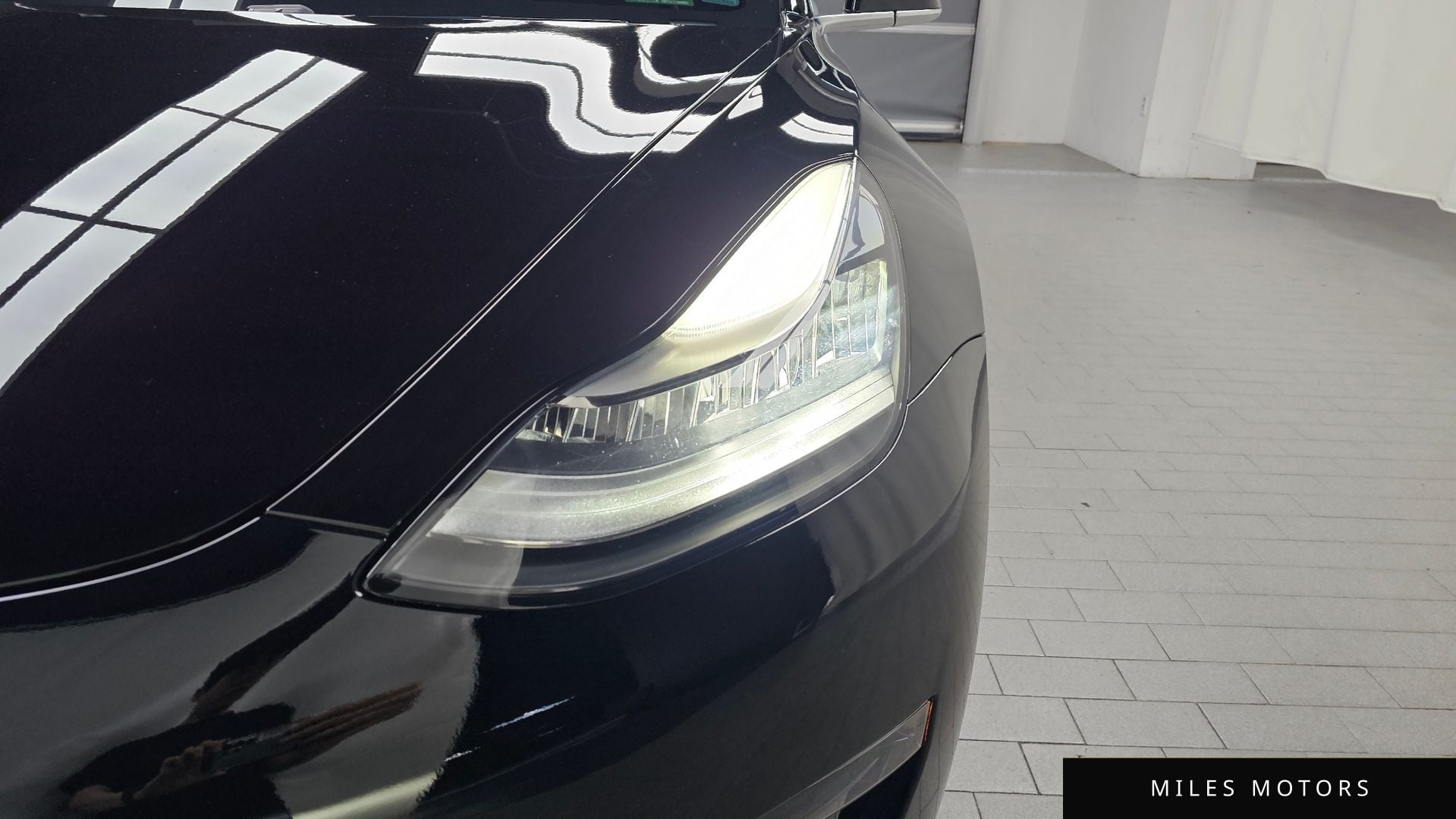 Tesla Model 3 2020 — миниатюра 8