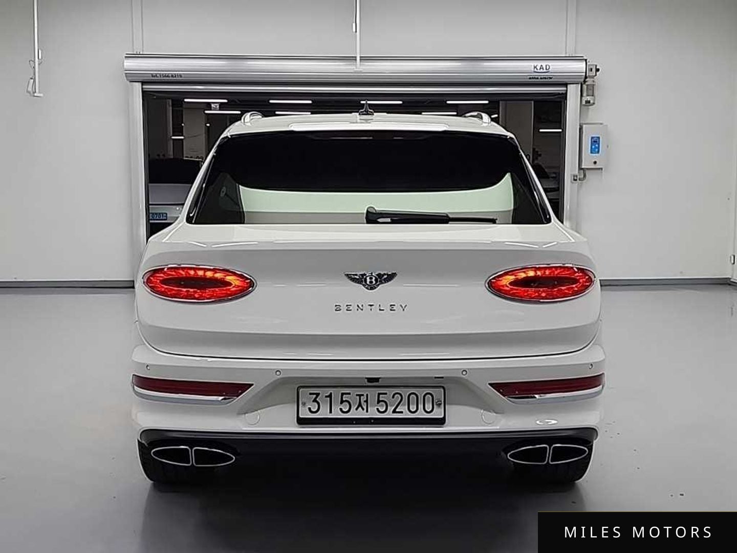 Bentley Bentayga 2022 — миниатюра 4
