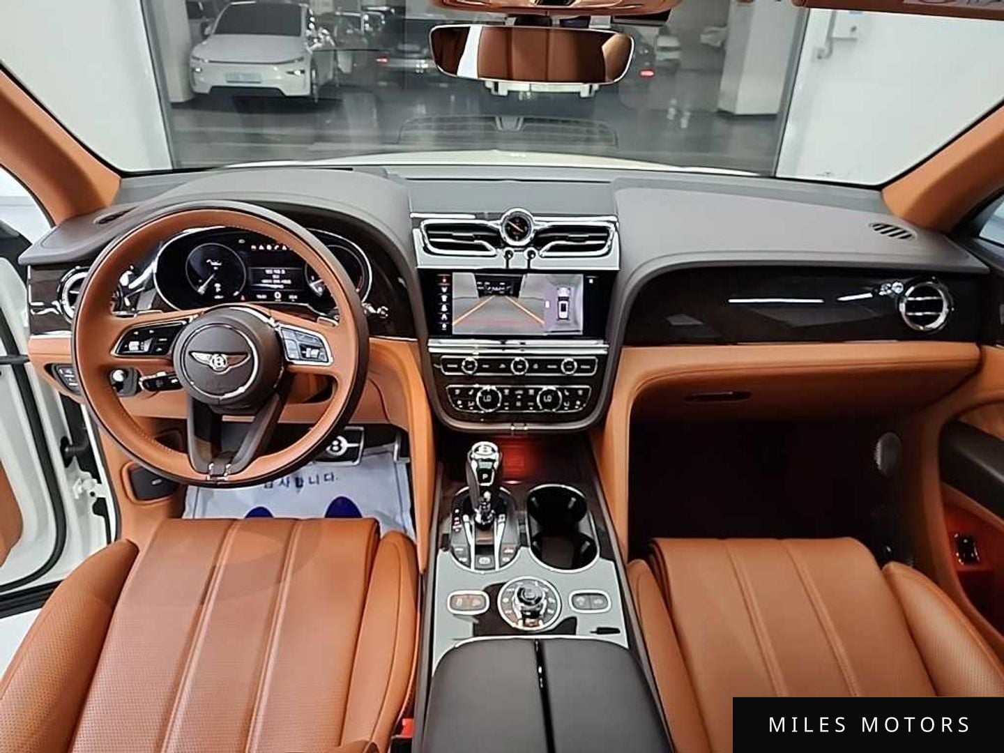 Bentley Bentayga 2022 — миниатюра 7