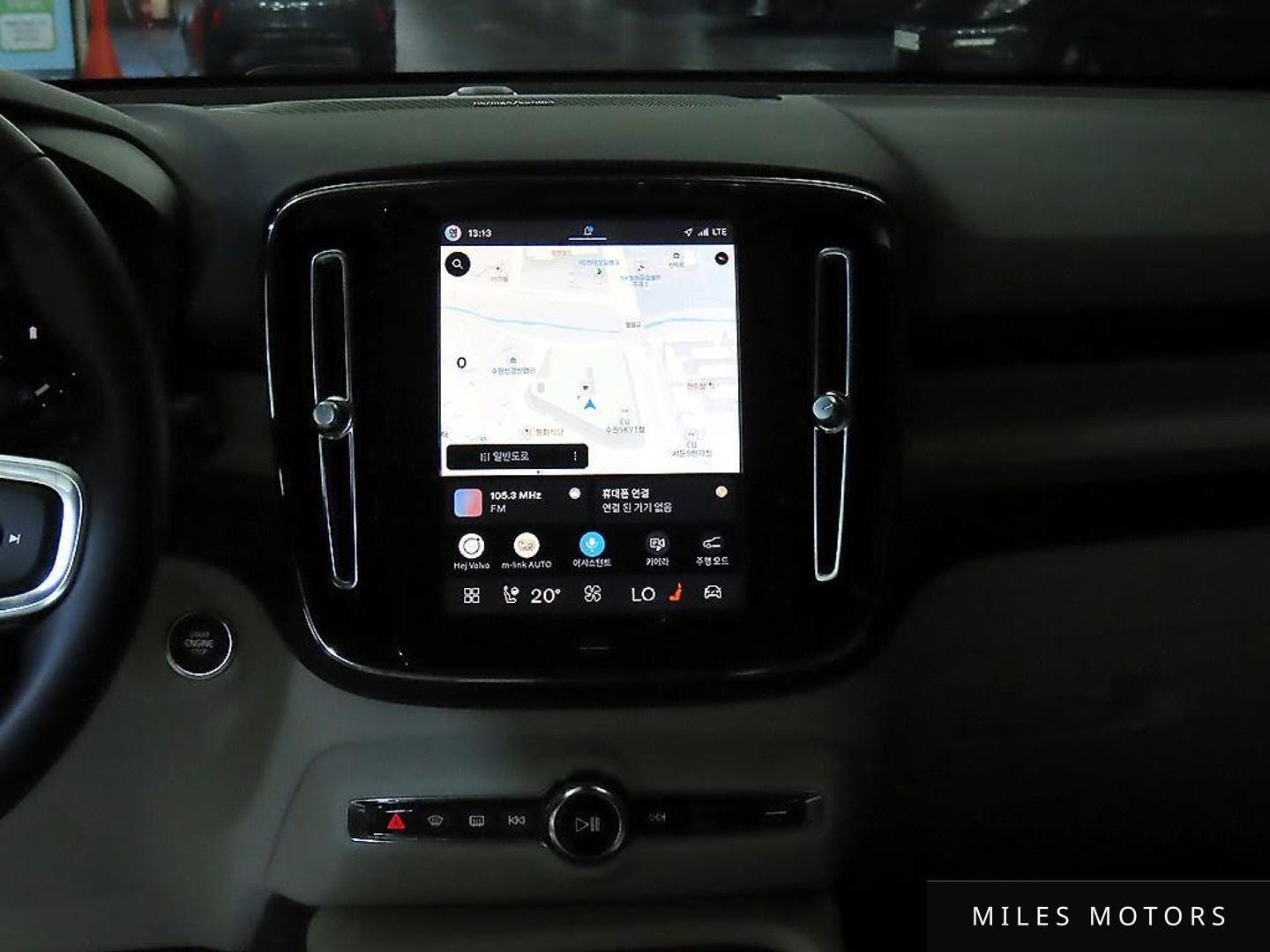 Volvo XC40 2026 — миниатюра 11