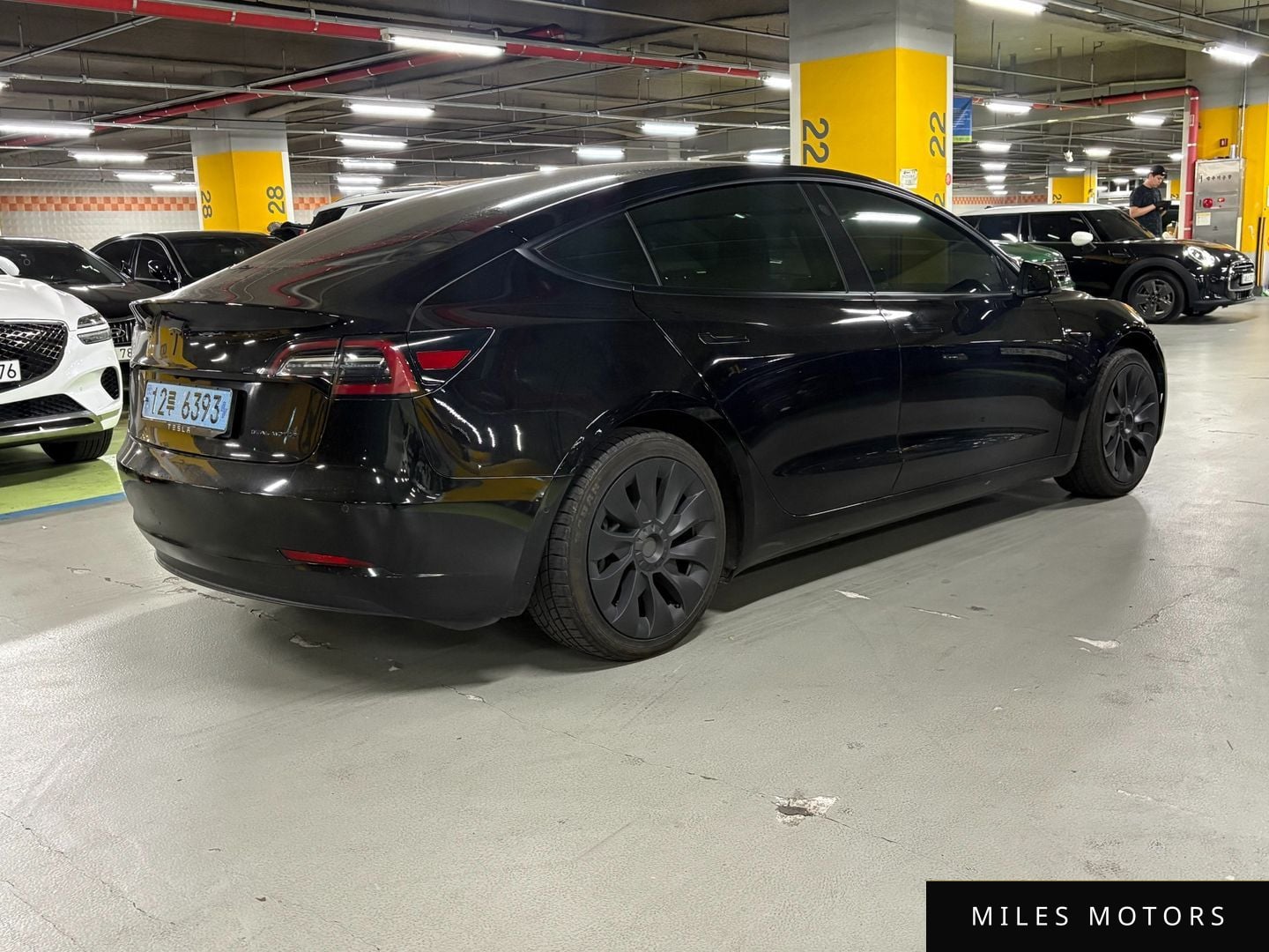 Tesla Model 3 2021 — миниатюра 2