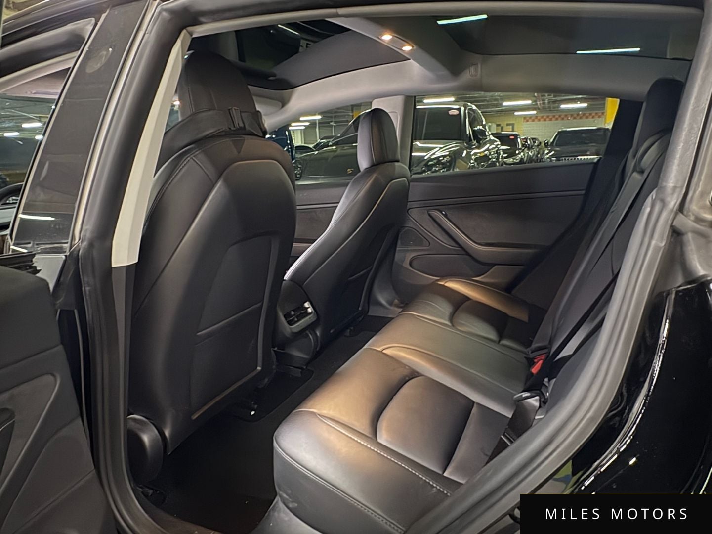 Tesla Model 3 2021 — миниатюра 8