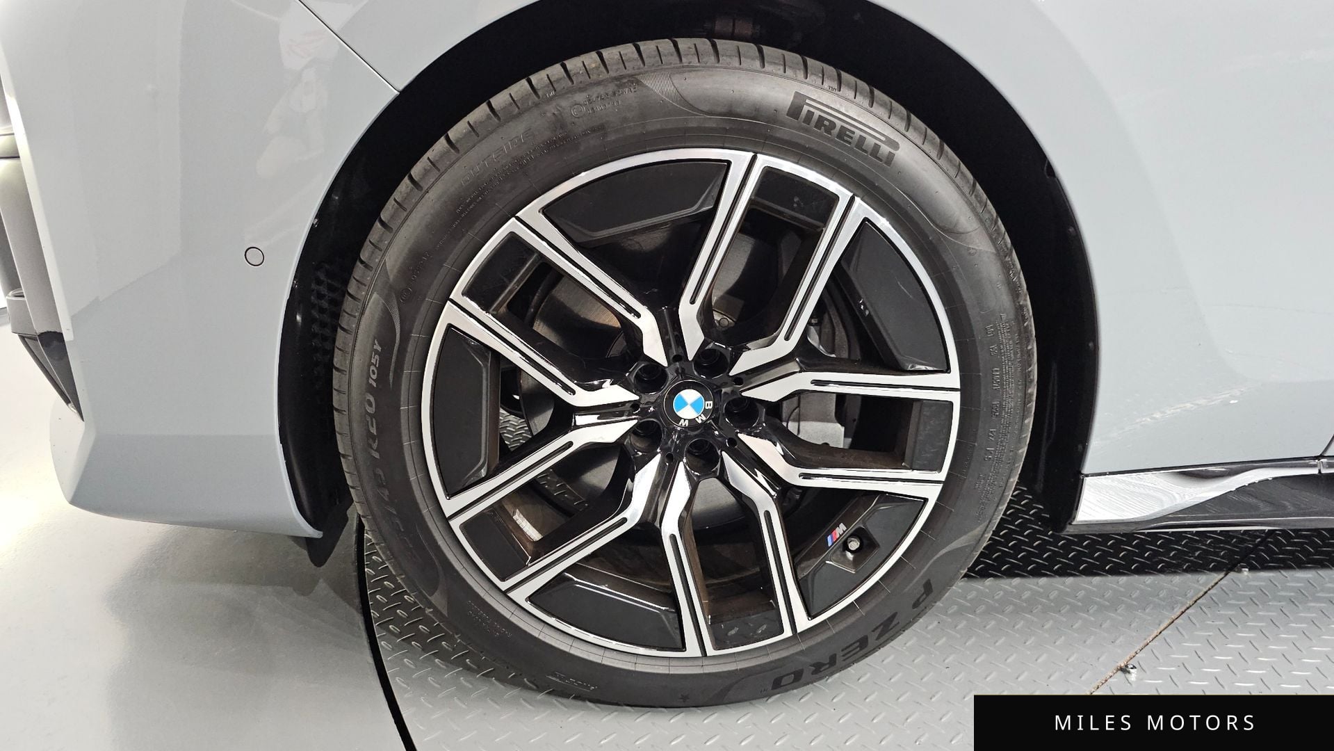 BMW 7 Series (G70) 2025 — миниатюра 5