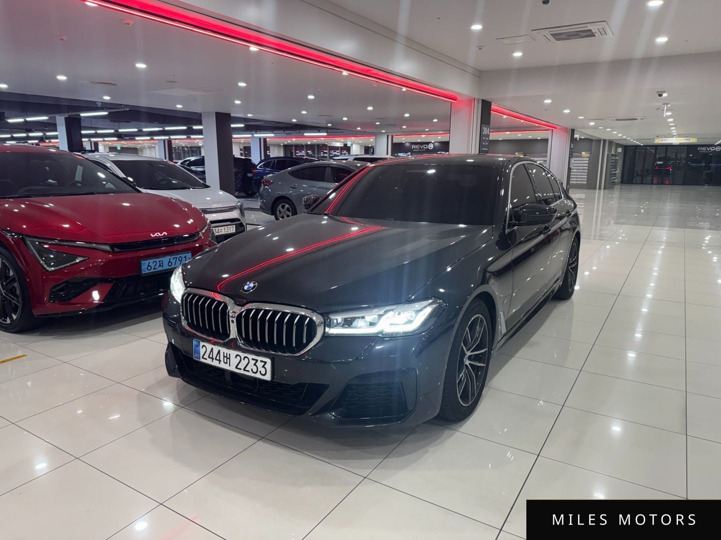 BMW 5 Series (G30) 2023 — фото 1 из 12