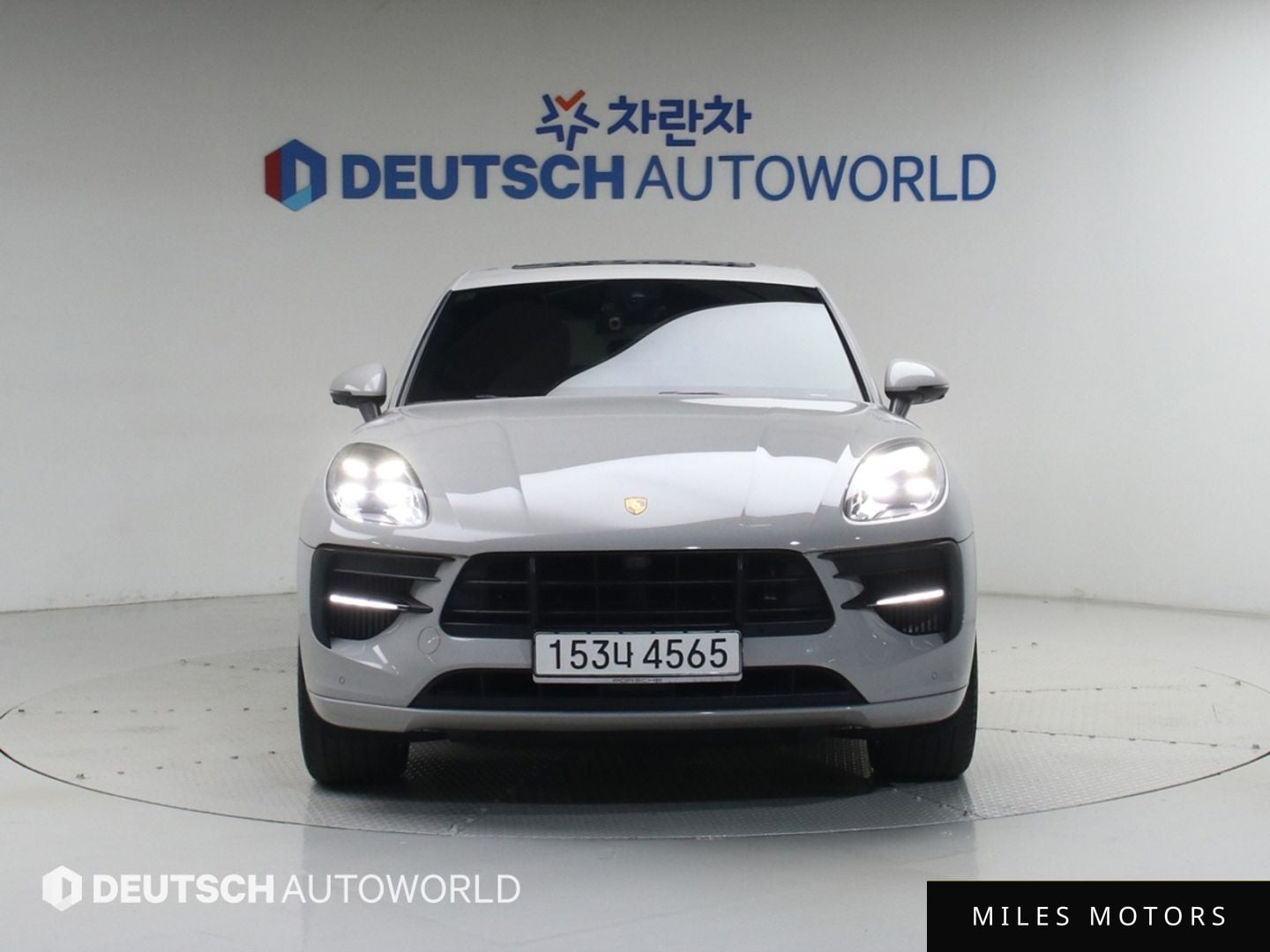 Porsche Macan 2021 — миниатюра 3