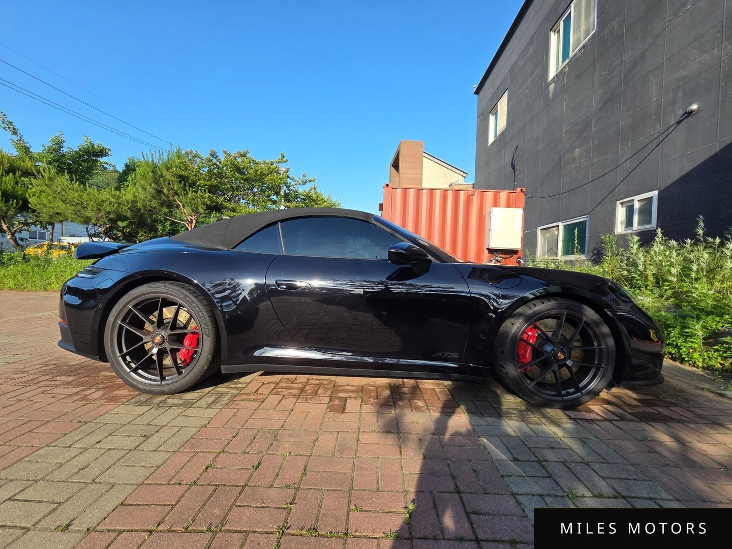 Porsche 911 (992) 2025 — миниатюра 6